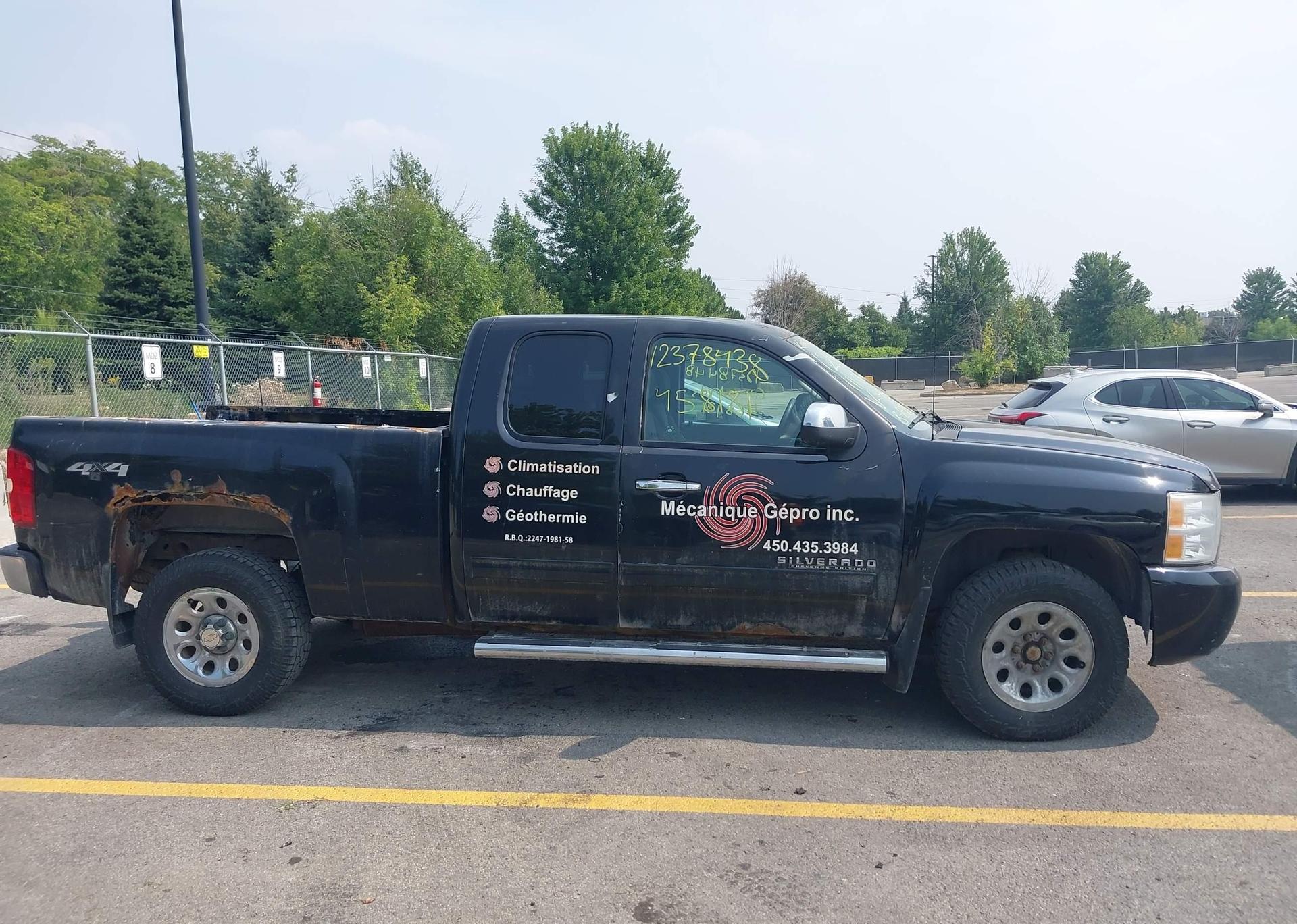 2011 CHEVROLET SILVERADO K1500 LS