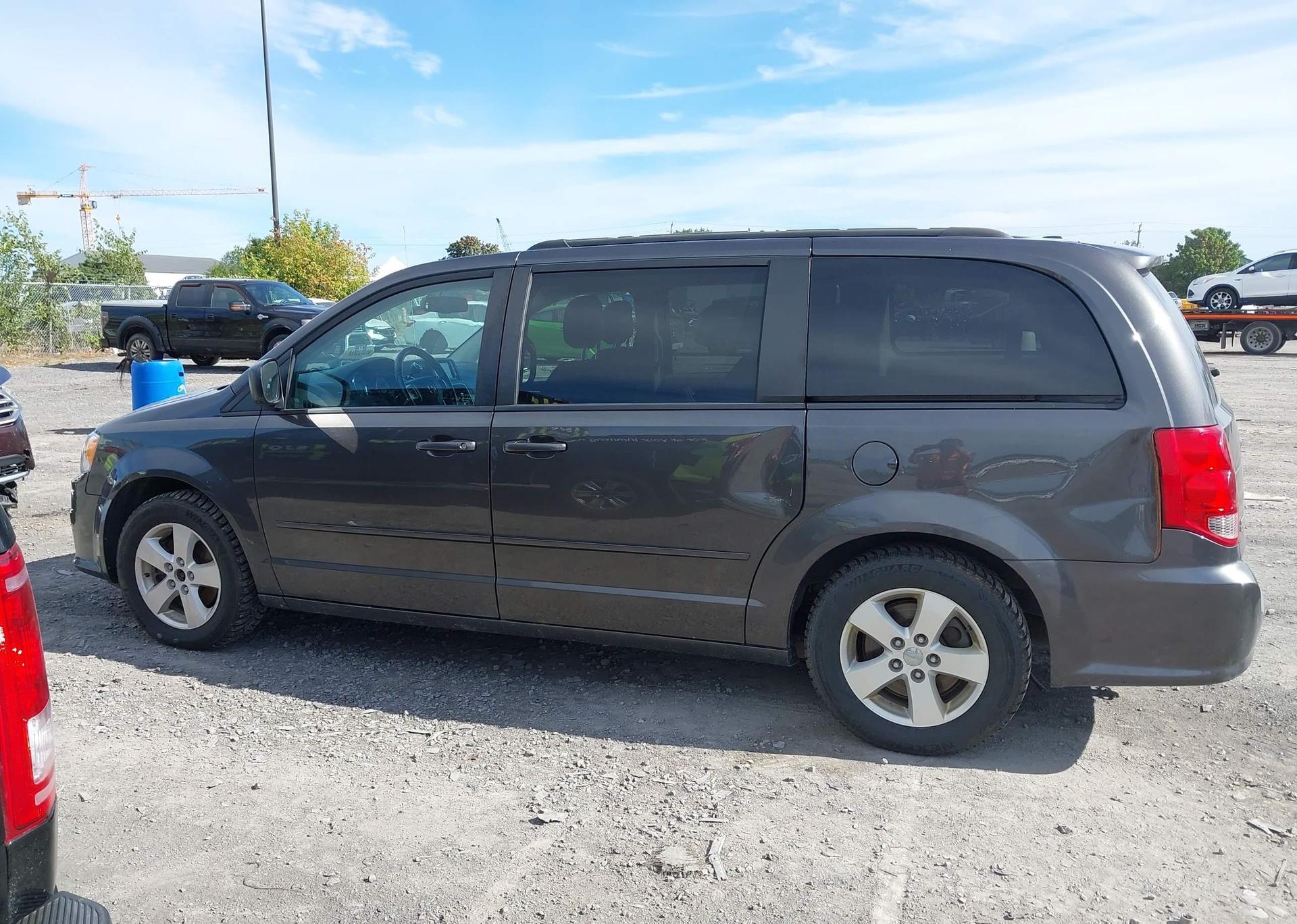 2015 DODGE GRAND CARAVAN SE
