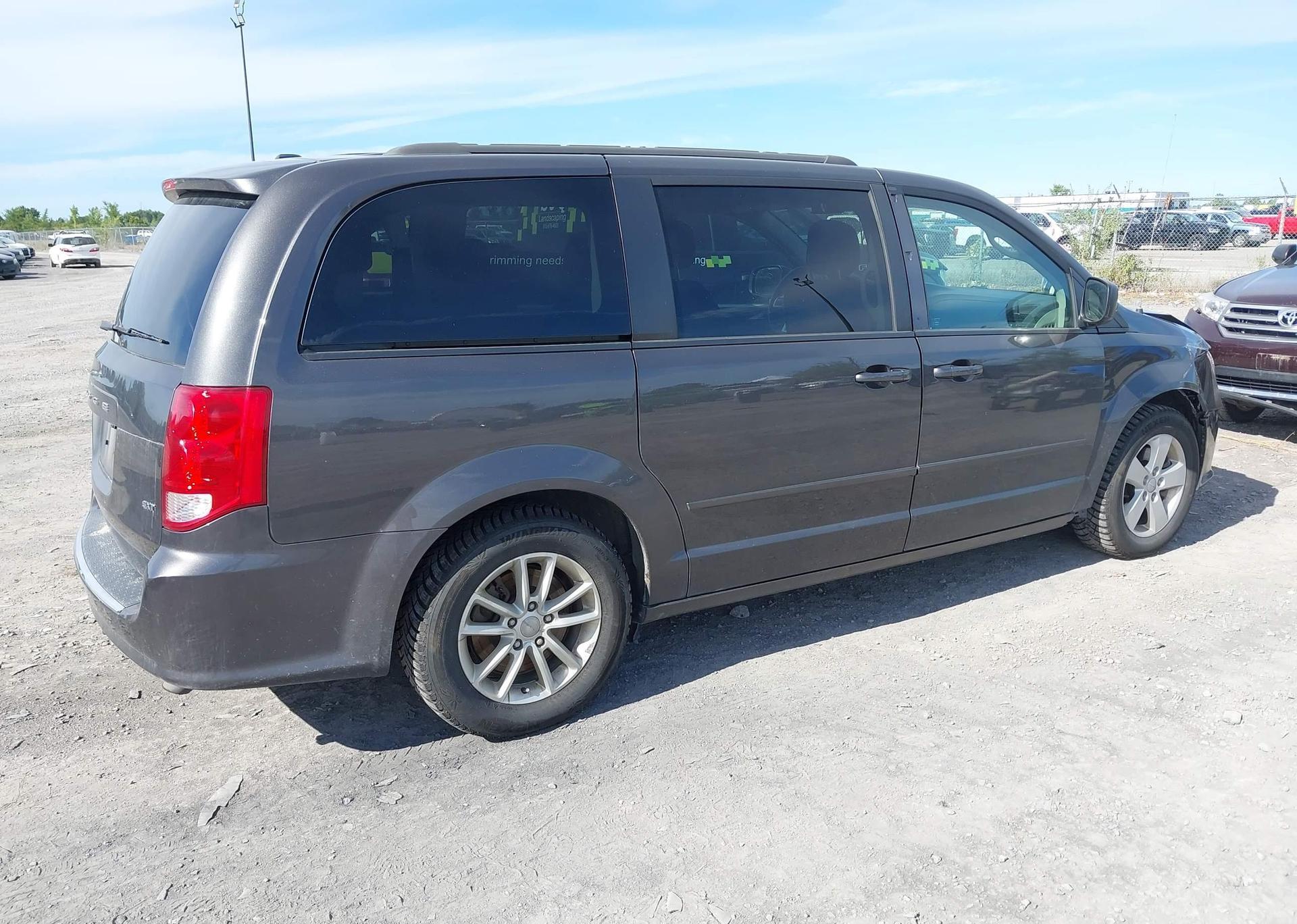 2015 DODGE GRAND CARAVAN SE