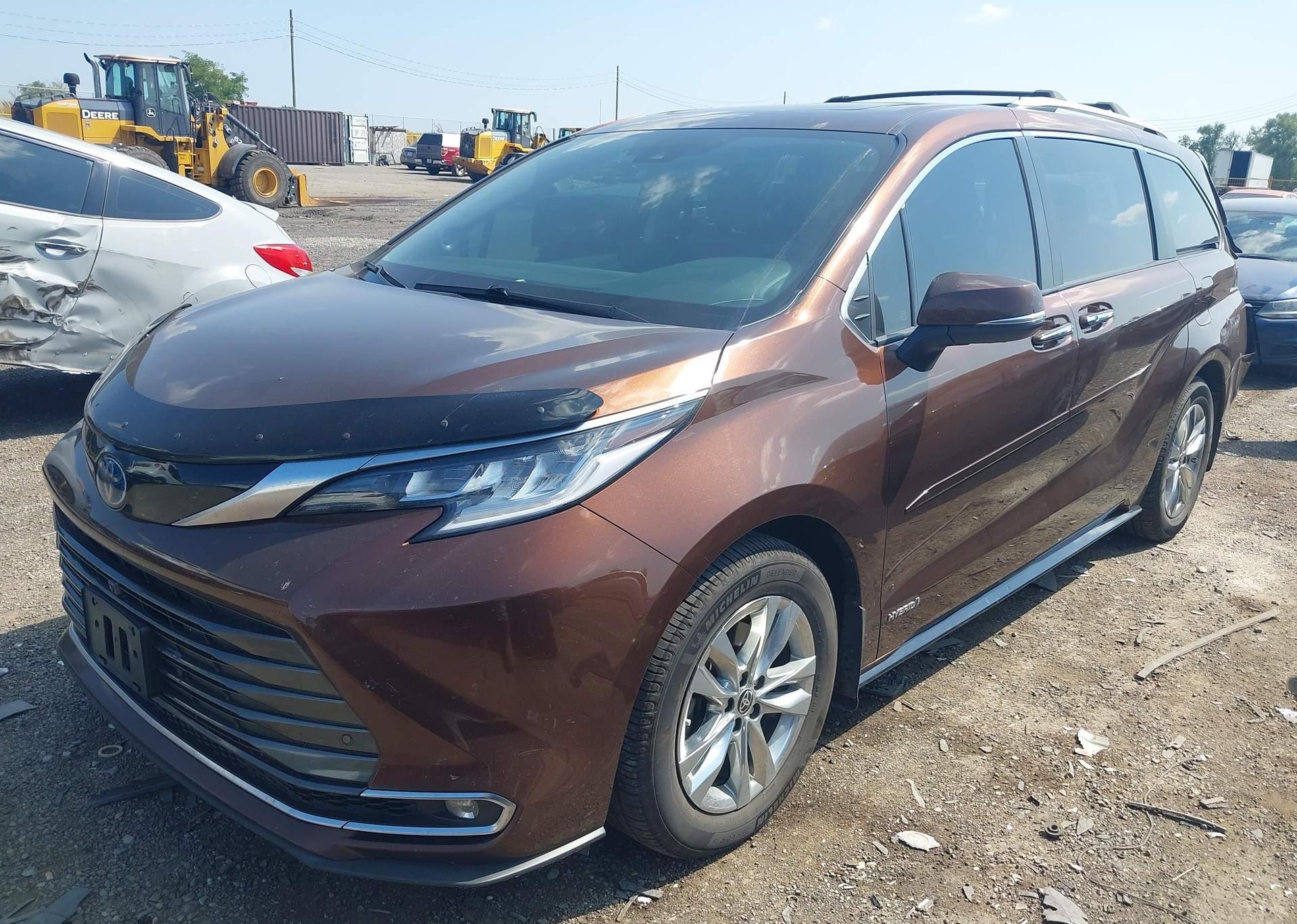 2021 TOYOTA SIENNA