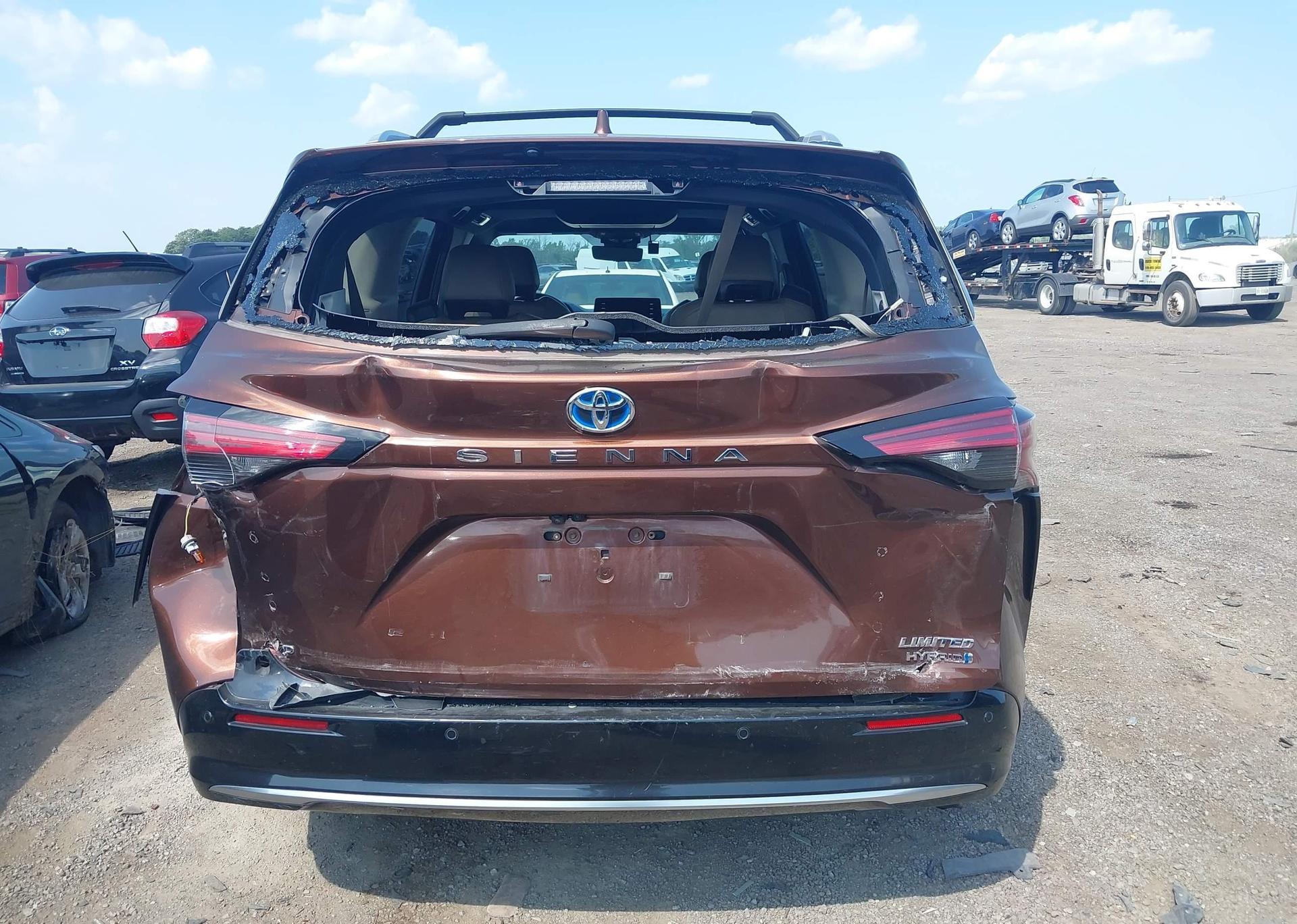 2021 TOYOTA SIENNA