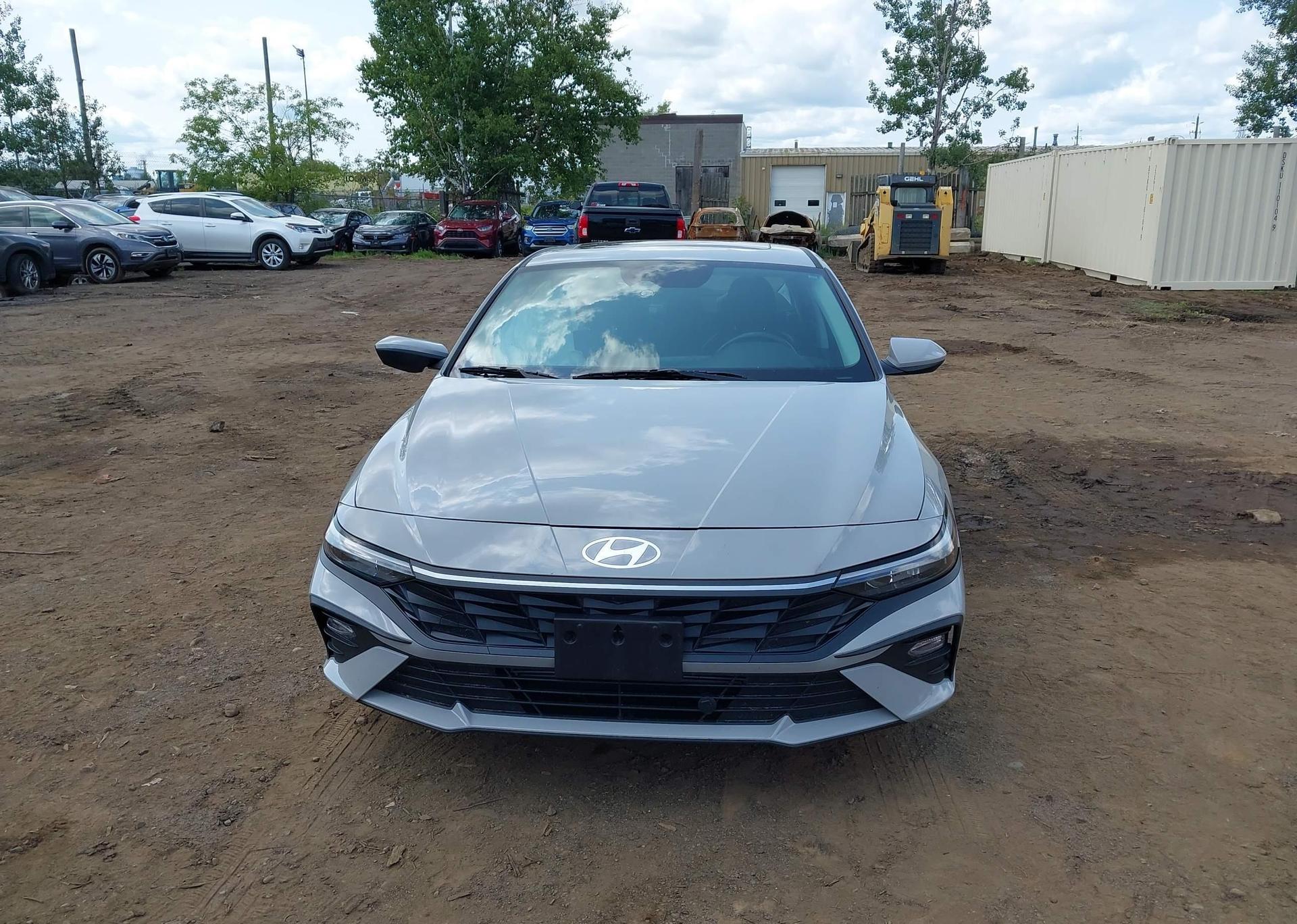 2024 HYUNDAI ELANTRA PREFERRED W