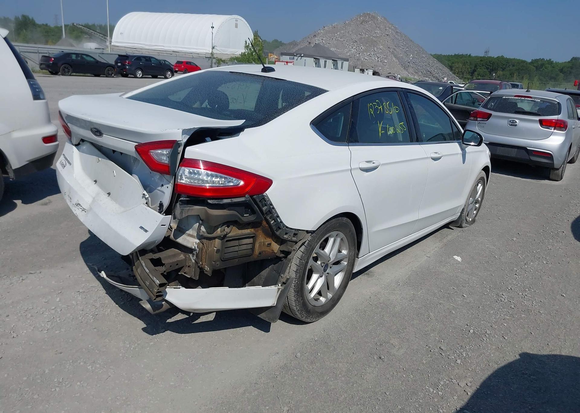 2015 FORD FUSION SE
