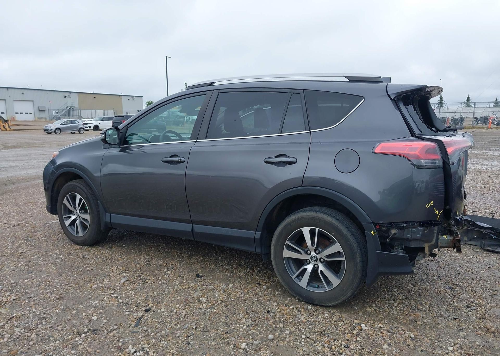 2018 TOYOTA RAV4 LE
