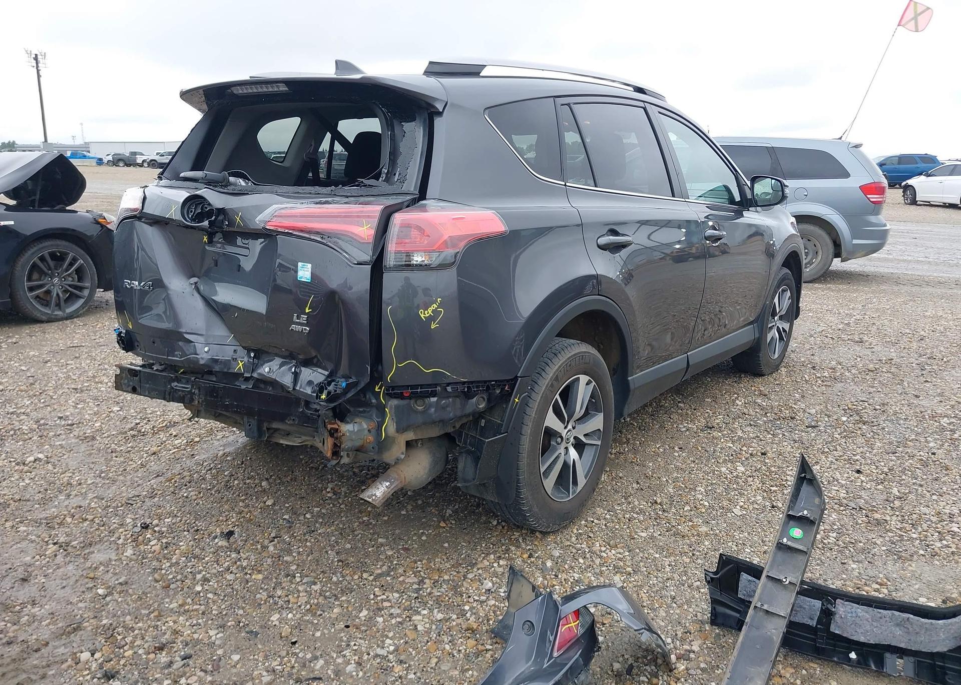 2018 TOYOTA RAV4 LE