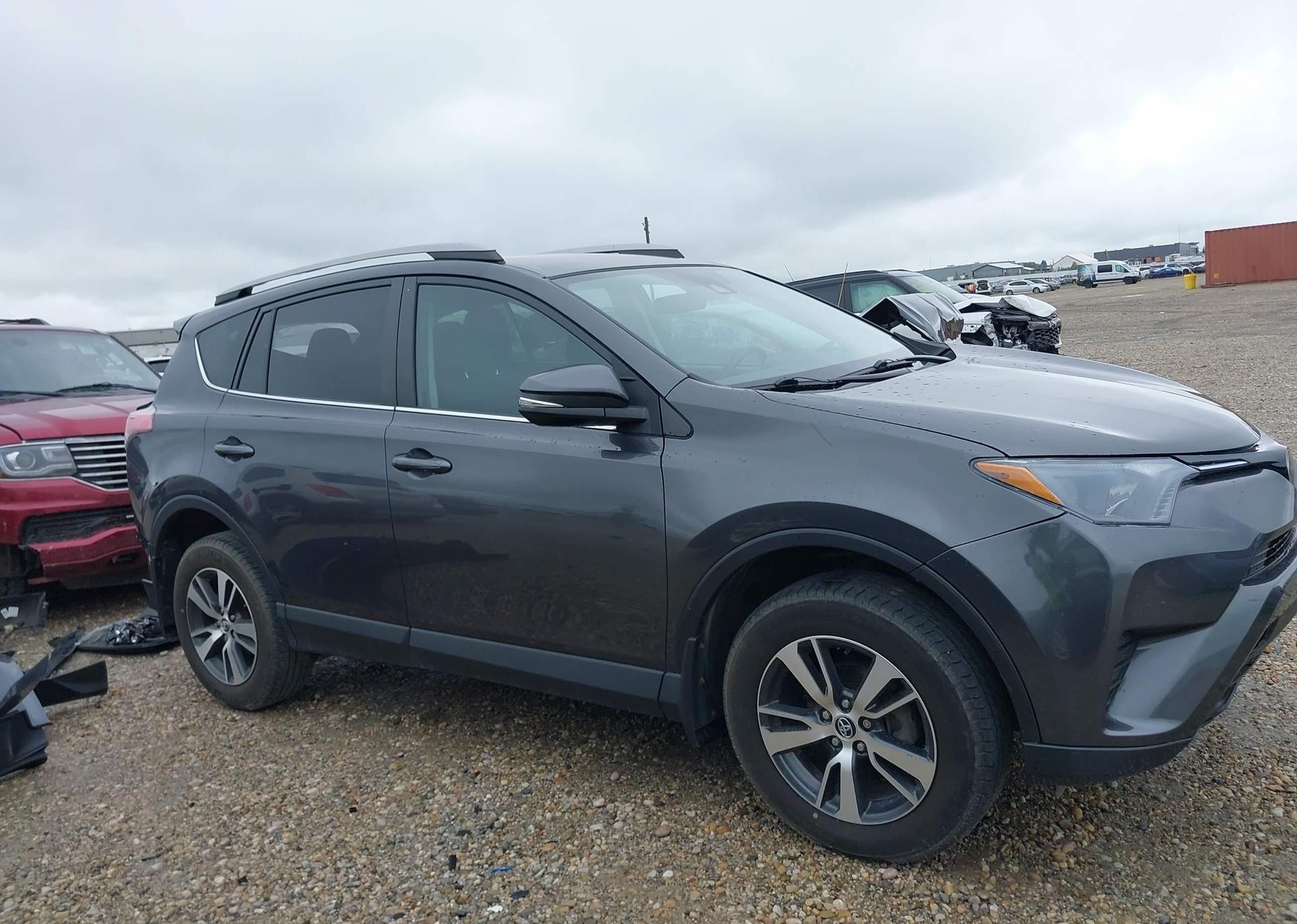 2018 TOYOTA RAV4 LE