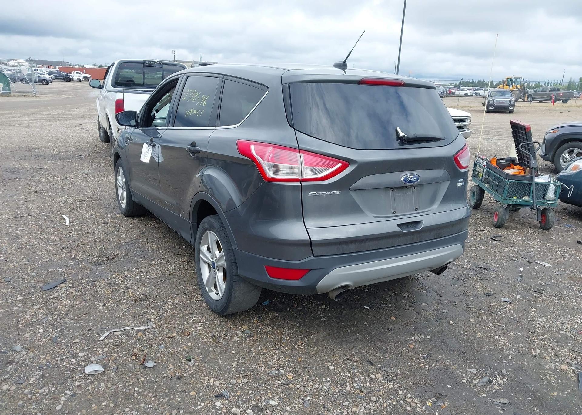 2015 FORD ESCAPE SE