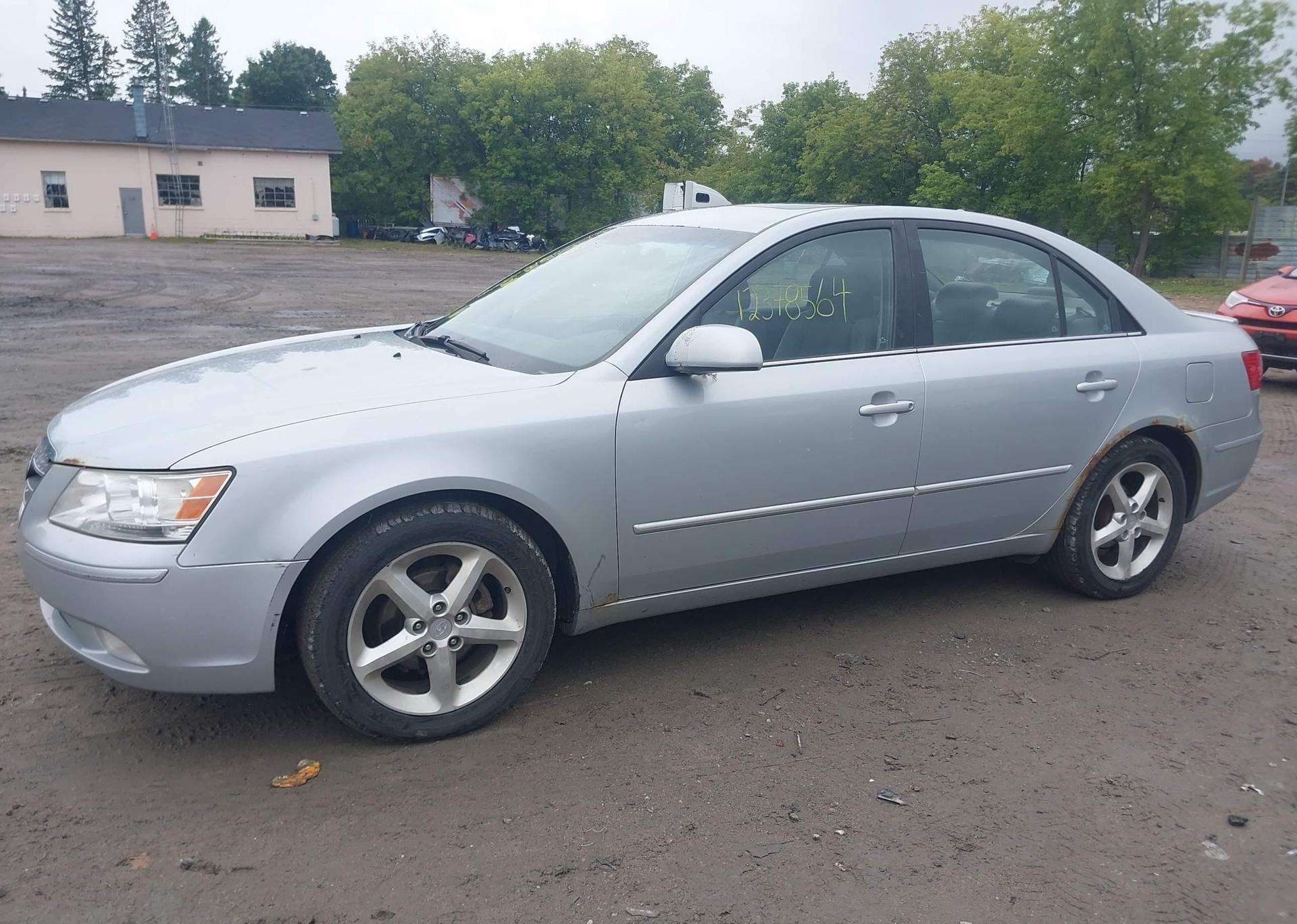 2010 HYUNDAI SONATA GL SPORT