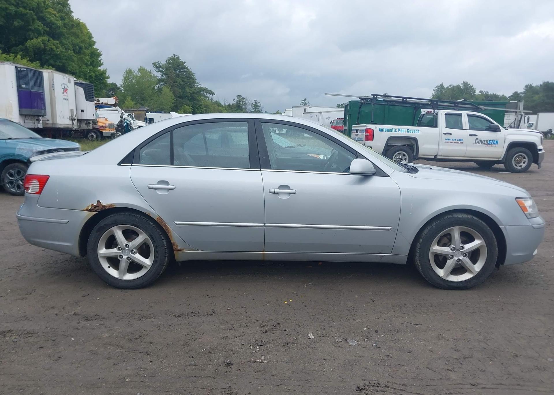 2010 HYUNDAI SONATA GL SPORT