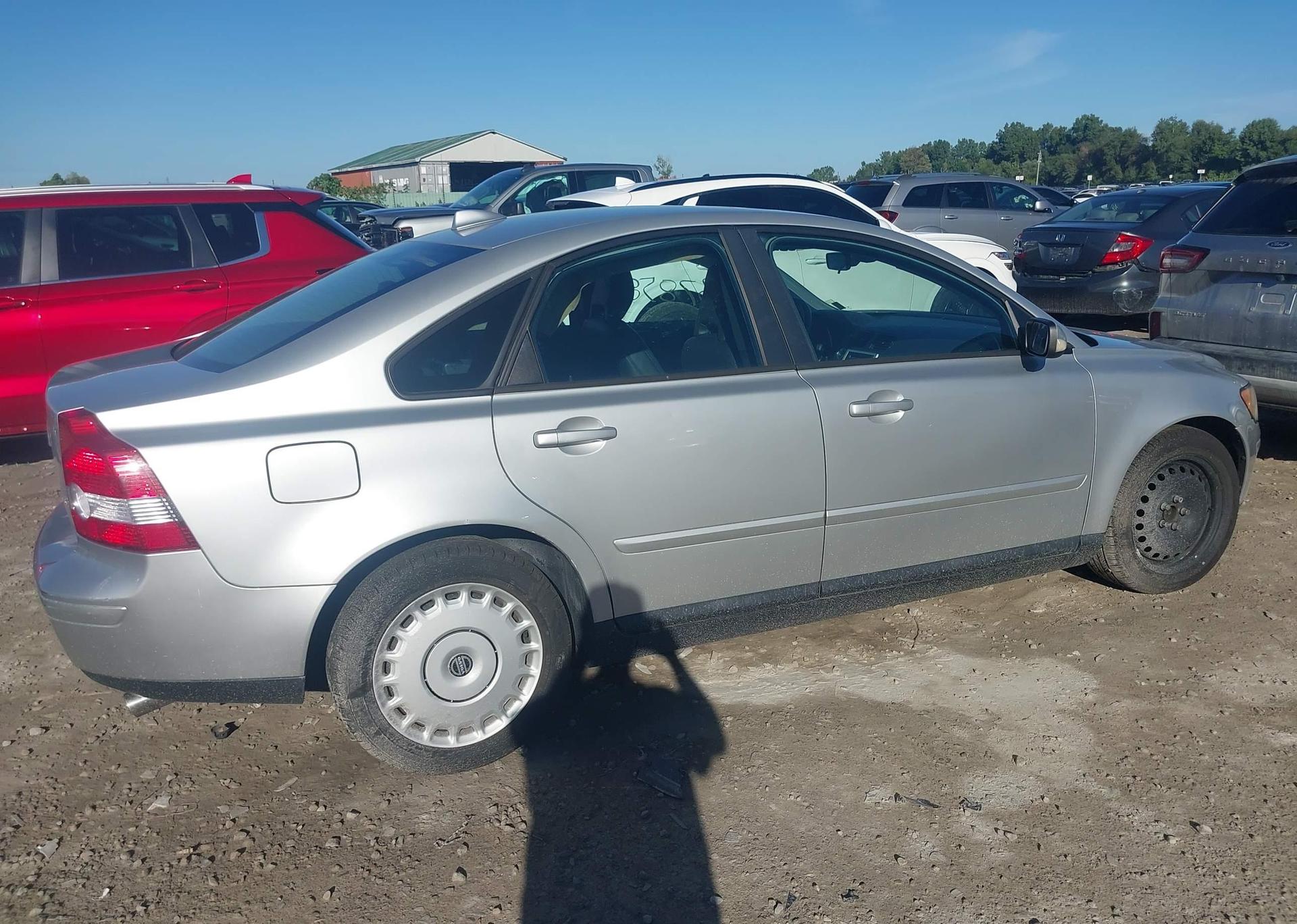 2005 VOLVO S40 T5
