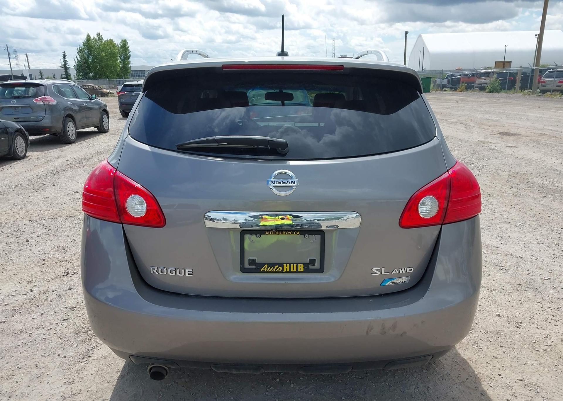 2011 NISSAN ROGUE S