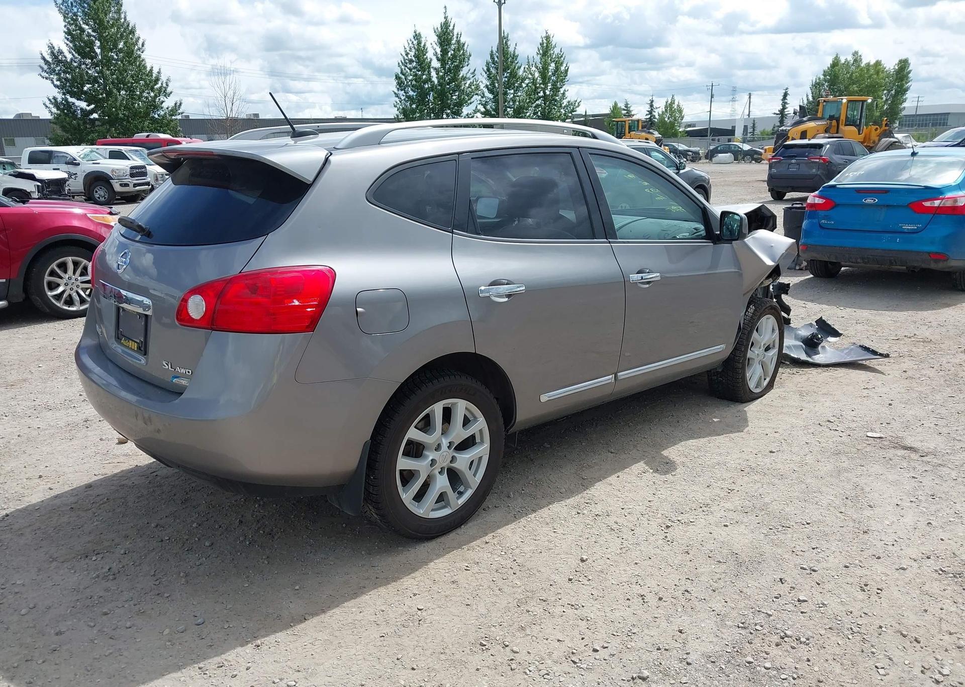 2011 NISSAN ROGUE S