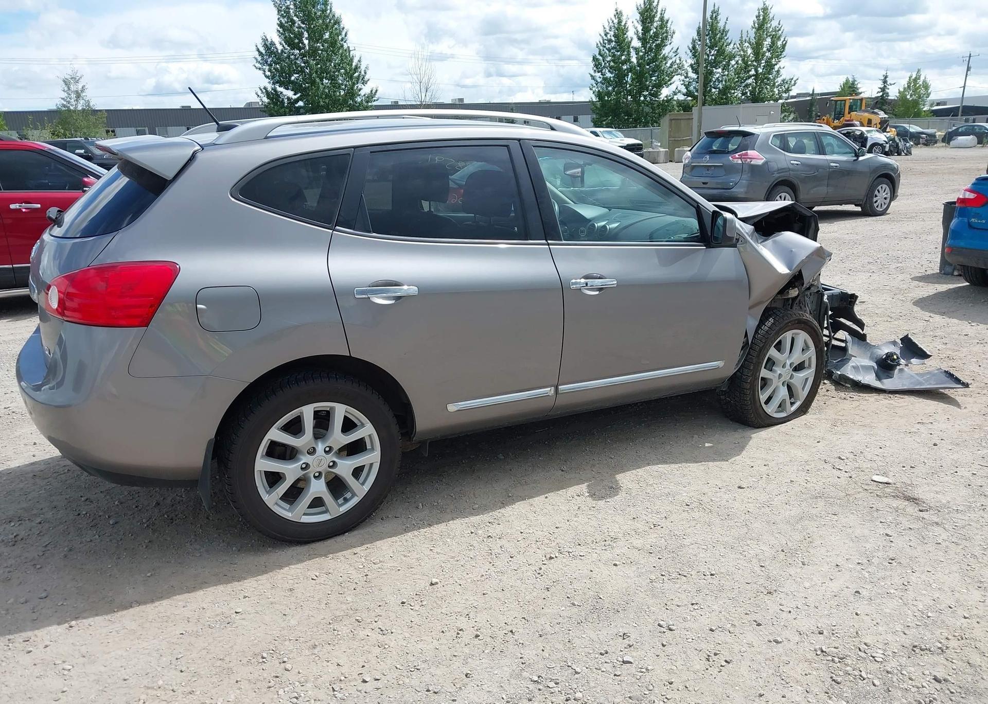 2011 NISSAN ROGUE S