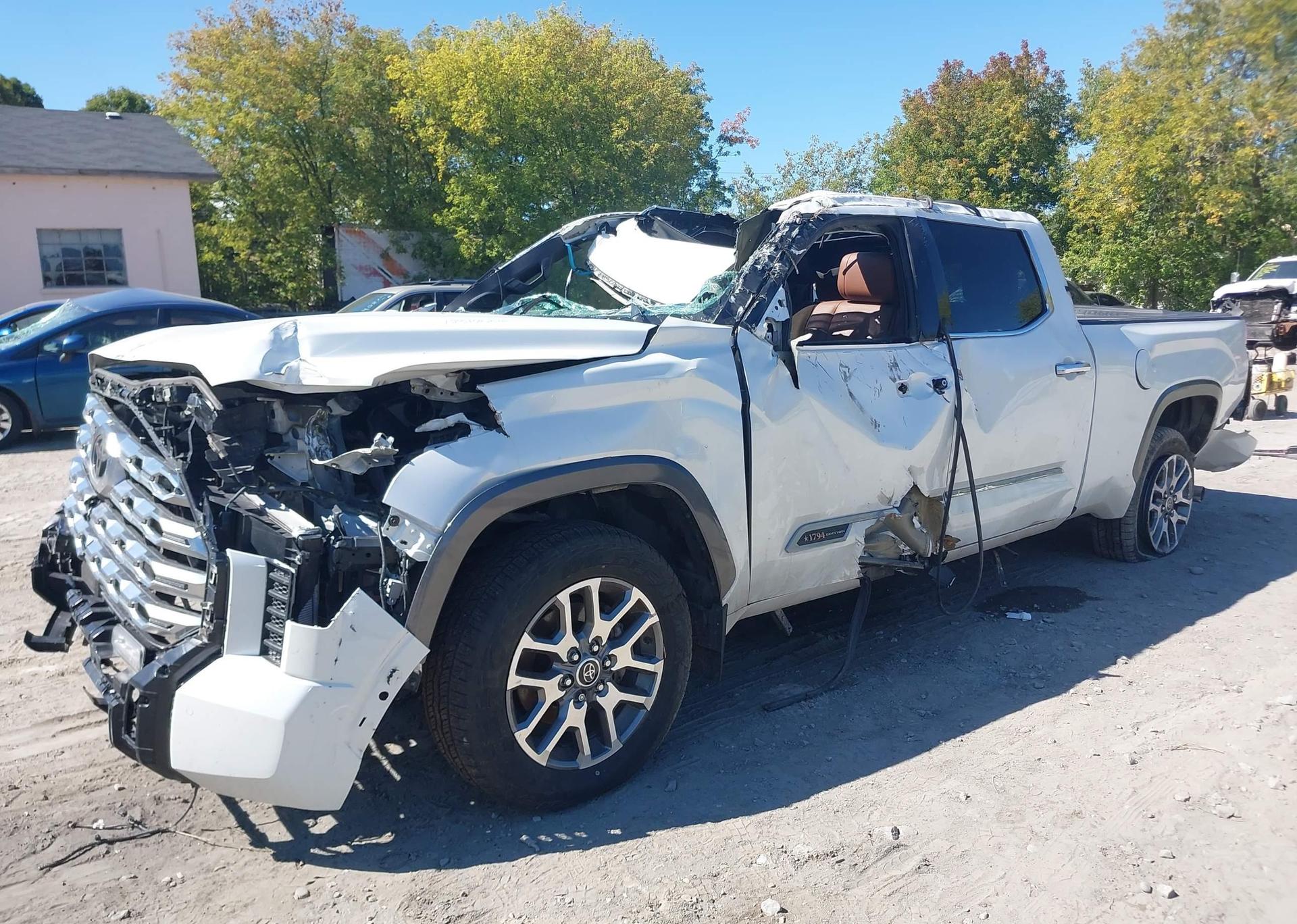 2022 TOYOTA TUNDRA PLATINUM
