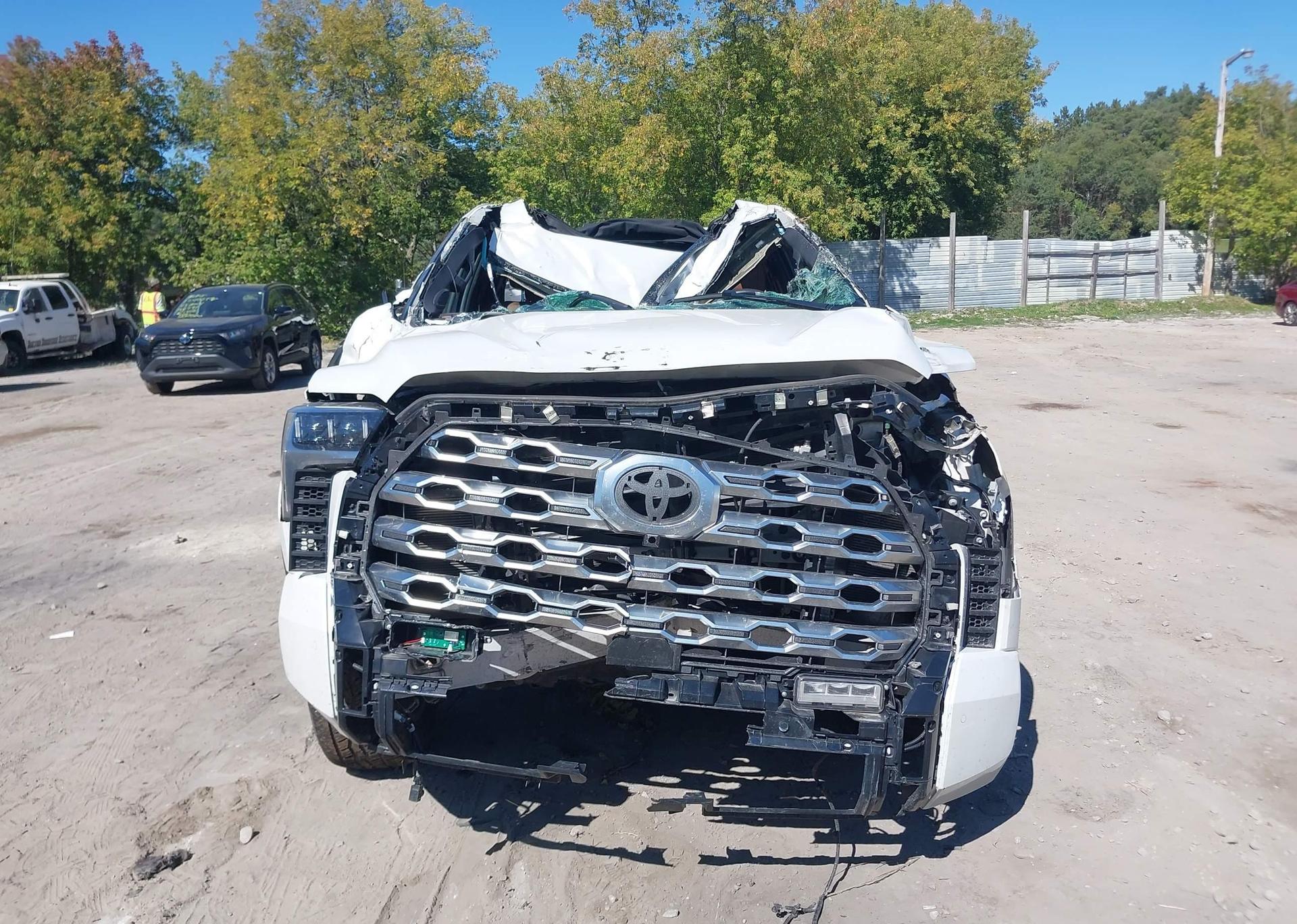 2022 TOYOTA TUNDRA PLATINUM