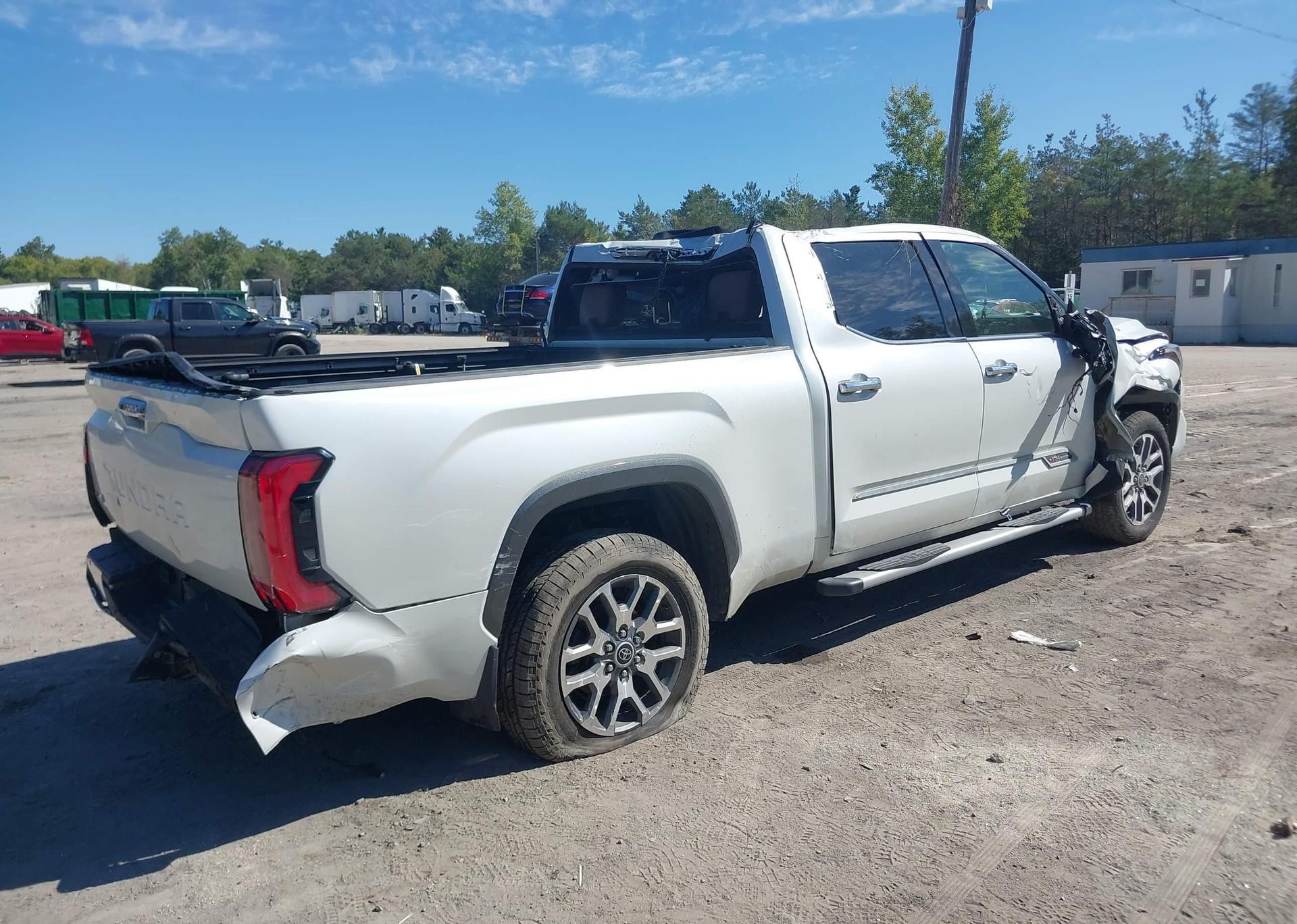 2022 TOYOTA TUNDRA PLATINUM