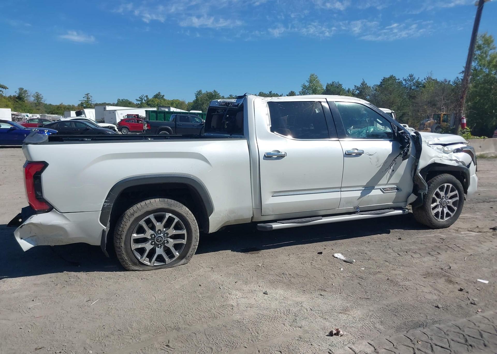 2022 TOYOTA TUNDRA PLATINUM