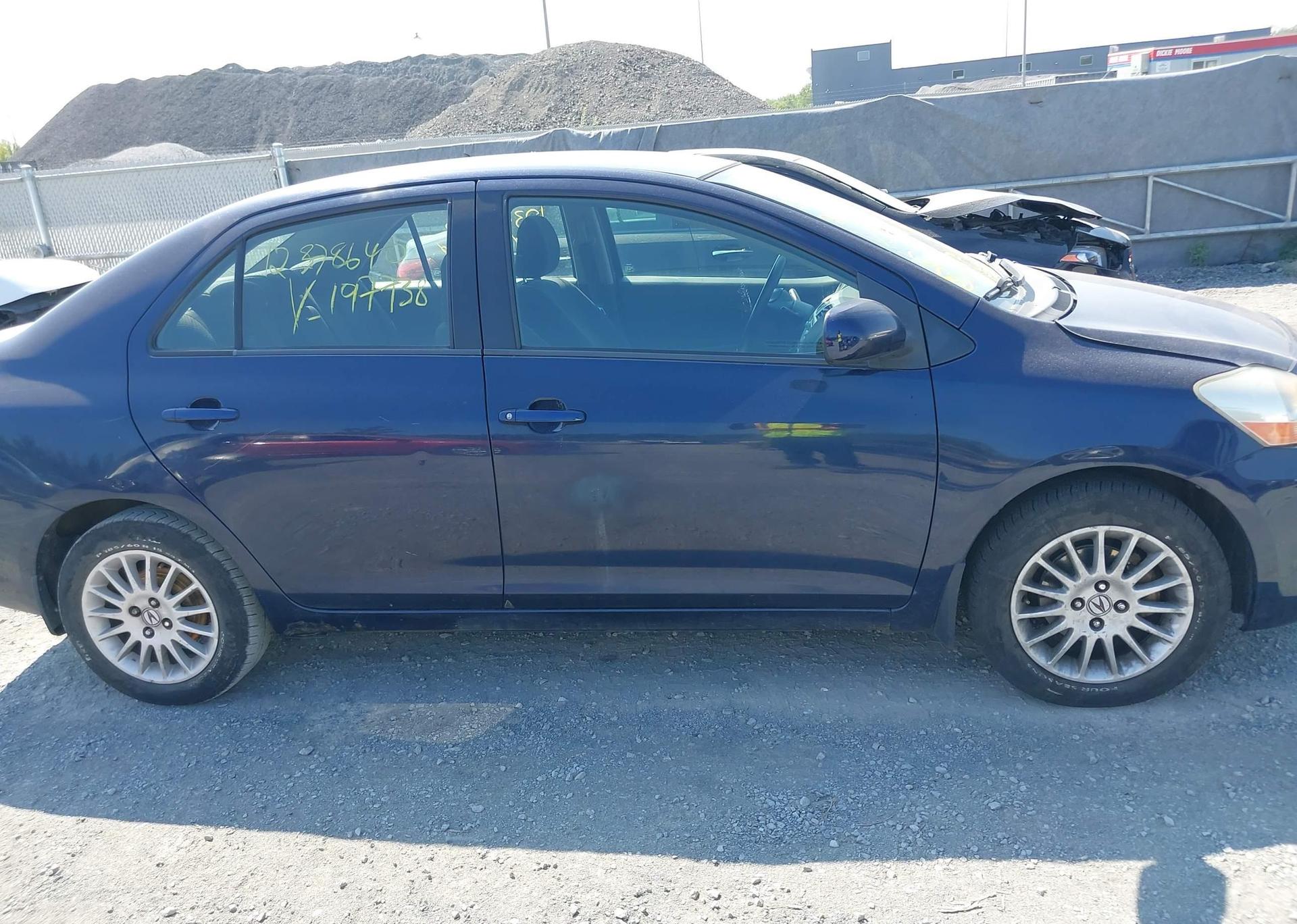 2008 TOYOTA YARIS