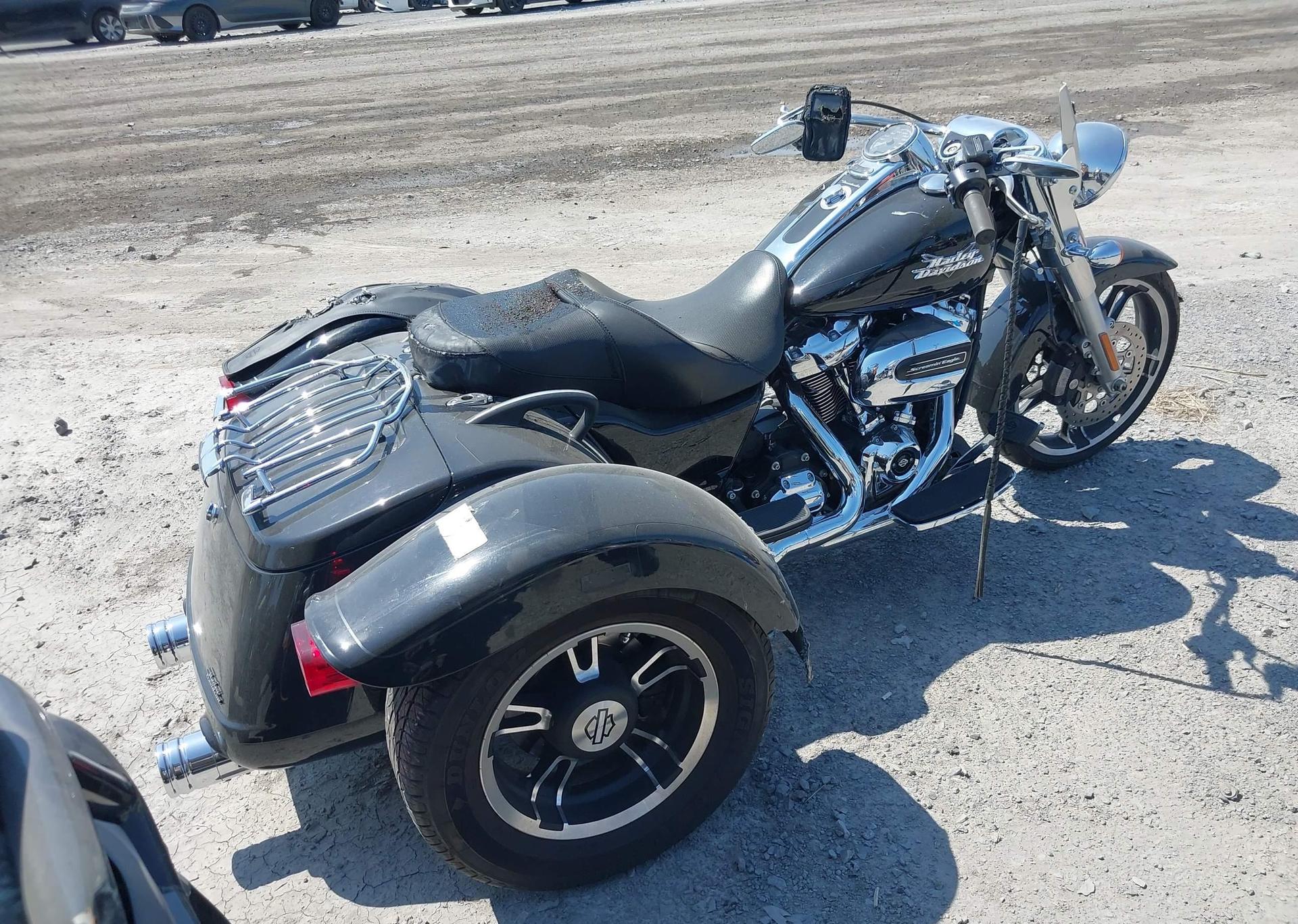 2022 HARLEY-DAVIDSON FLRT
