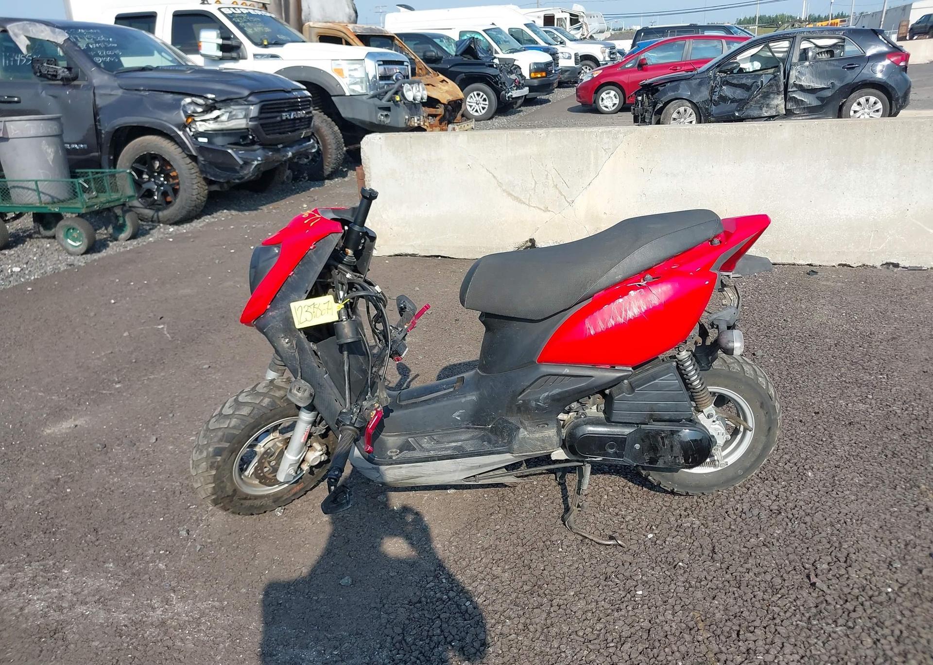 2017 YAMAHA YW50 FX