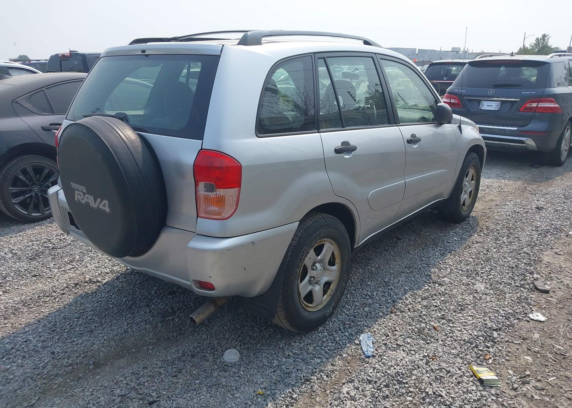 2002 TOYOTA RAV4
