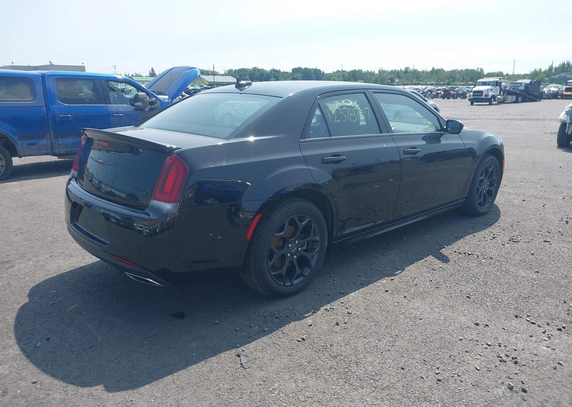 2022 CHRYSLER 300 S
