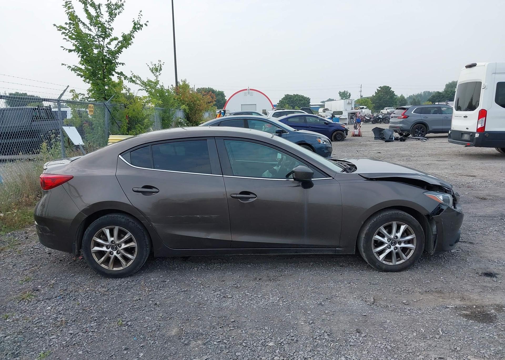 2015 MAZDA 3 TOURING