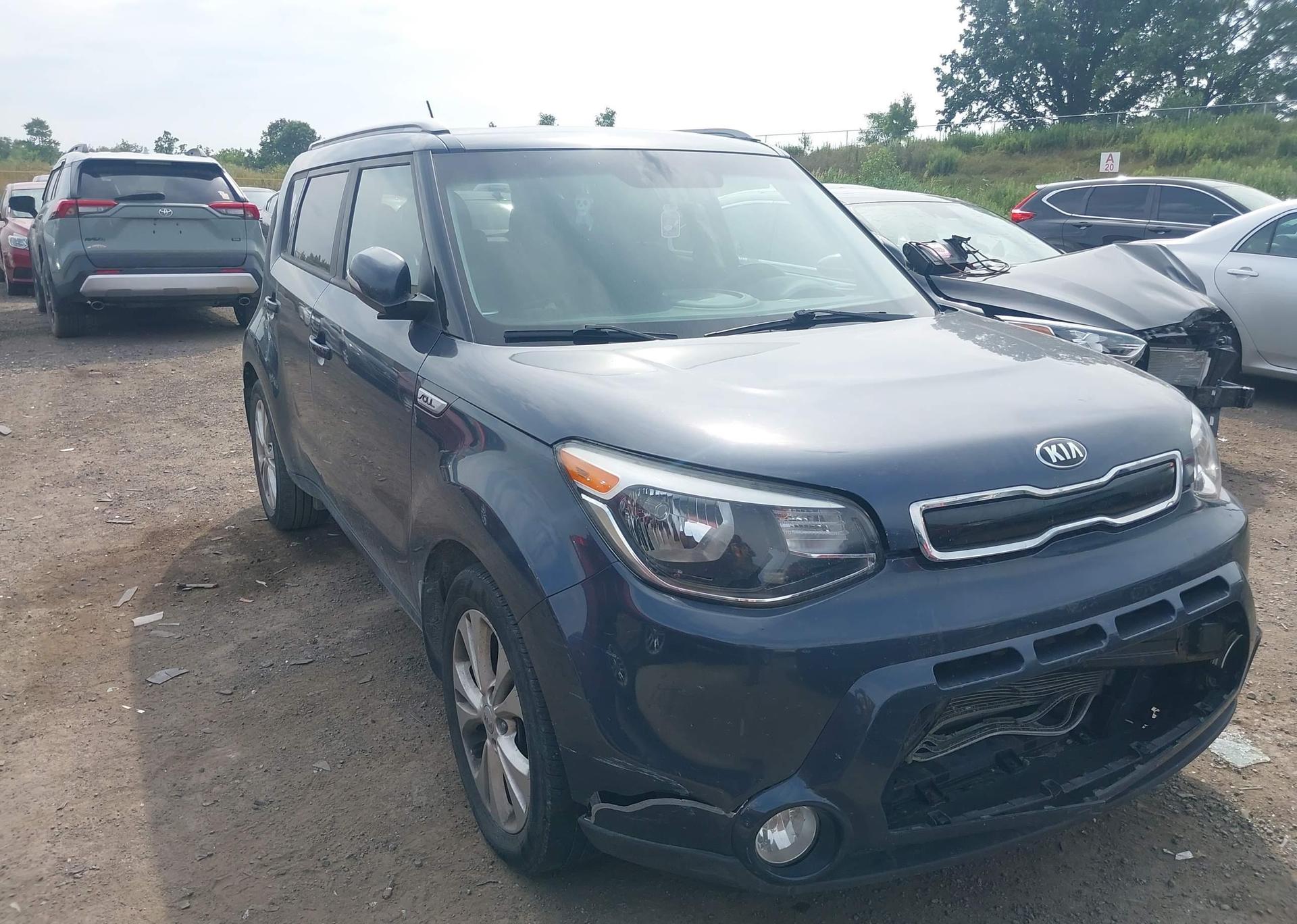 2015 KIA SOUL +