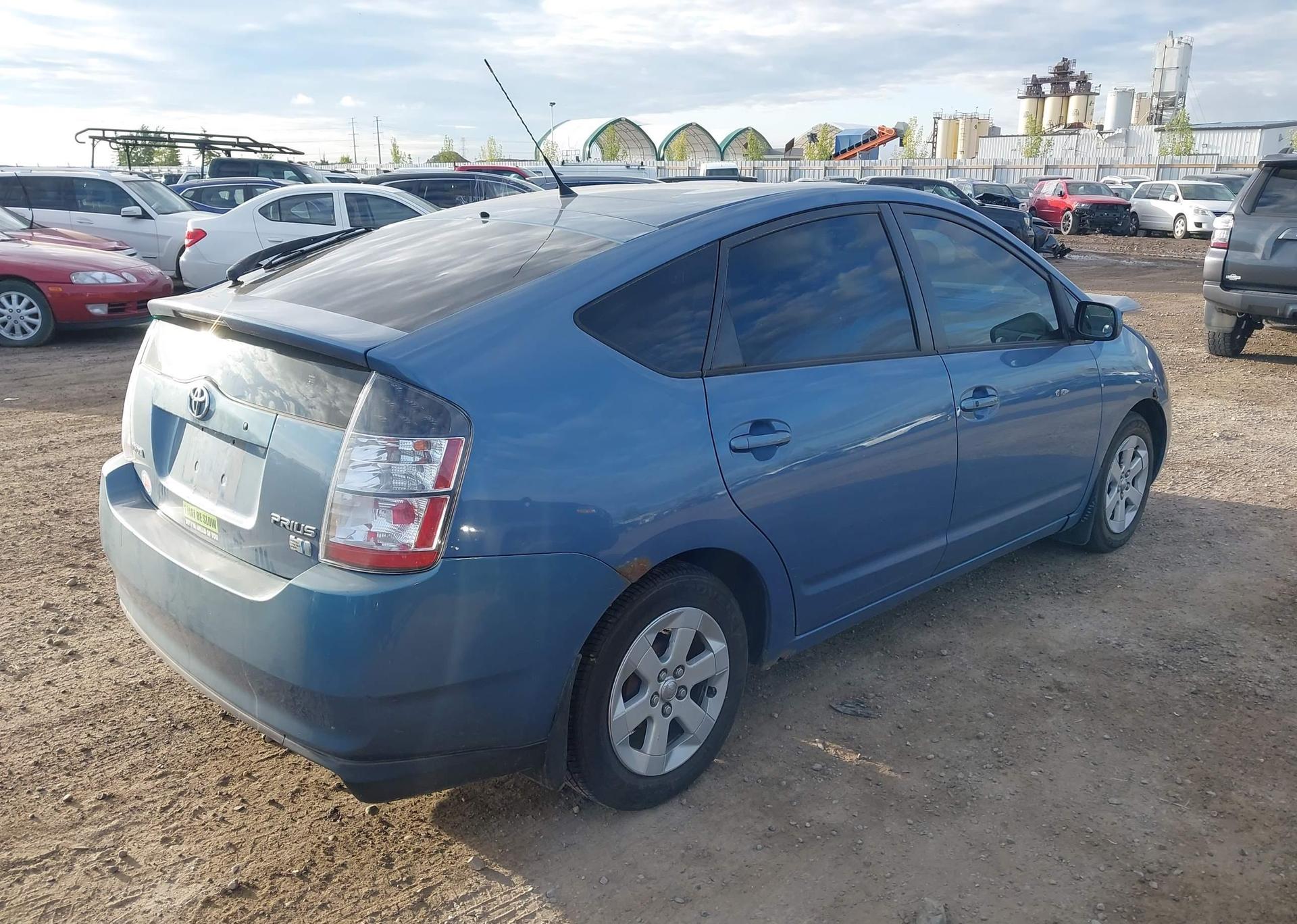 2004 TOYOTA PRIUS