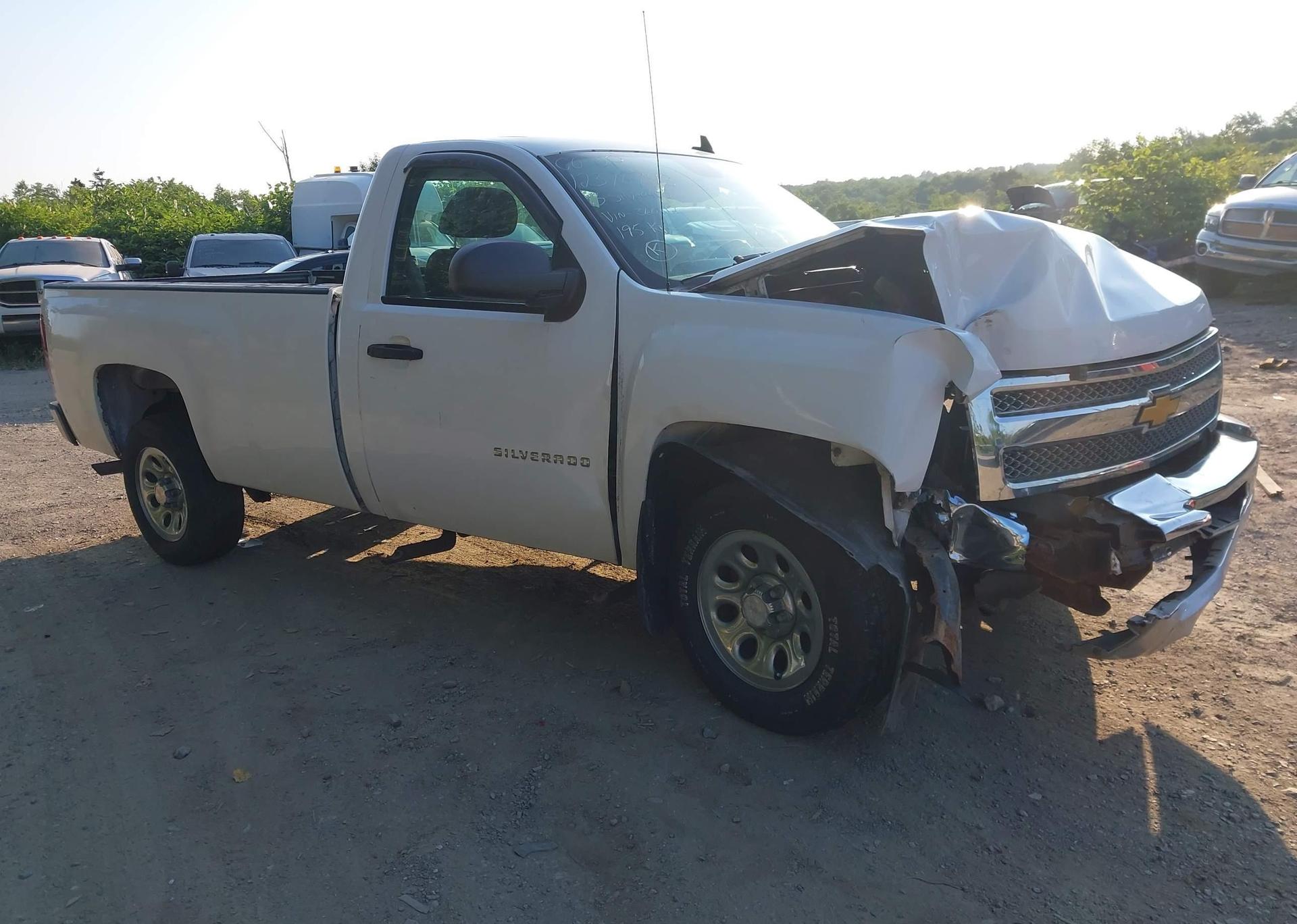 2013 CHEVROLET SILVERADO 1500 WT