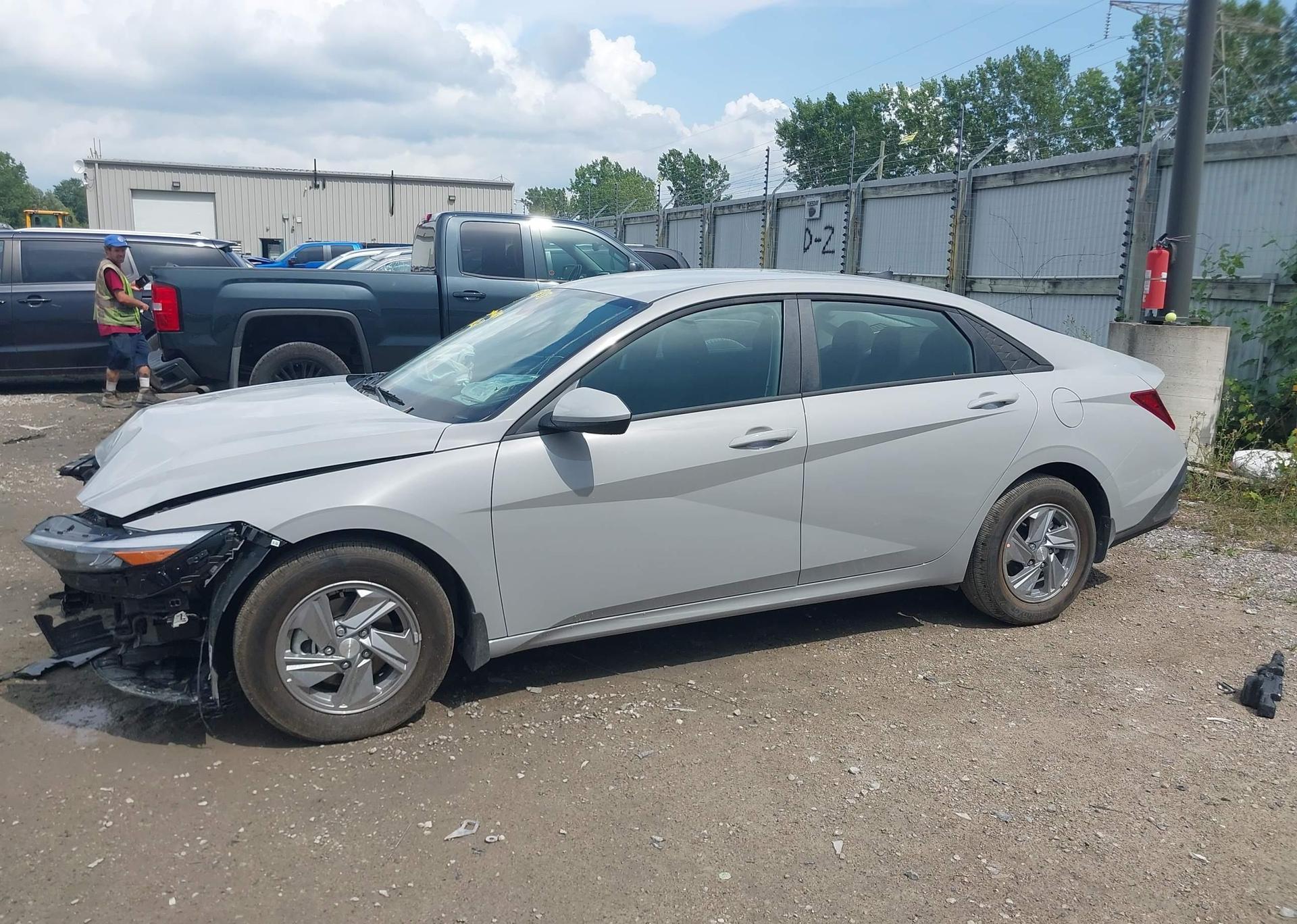 2025 HYUNDAI ELANTRA ESSENTIAL