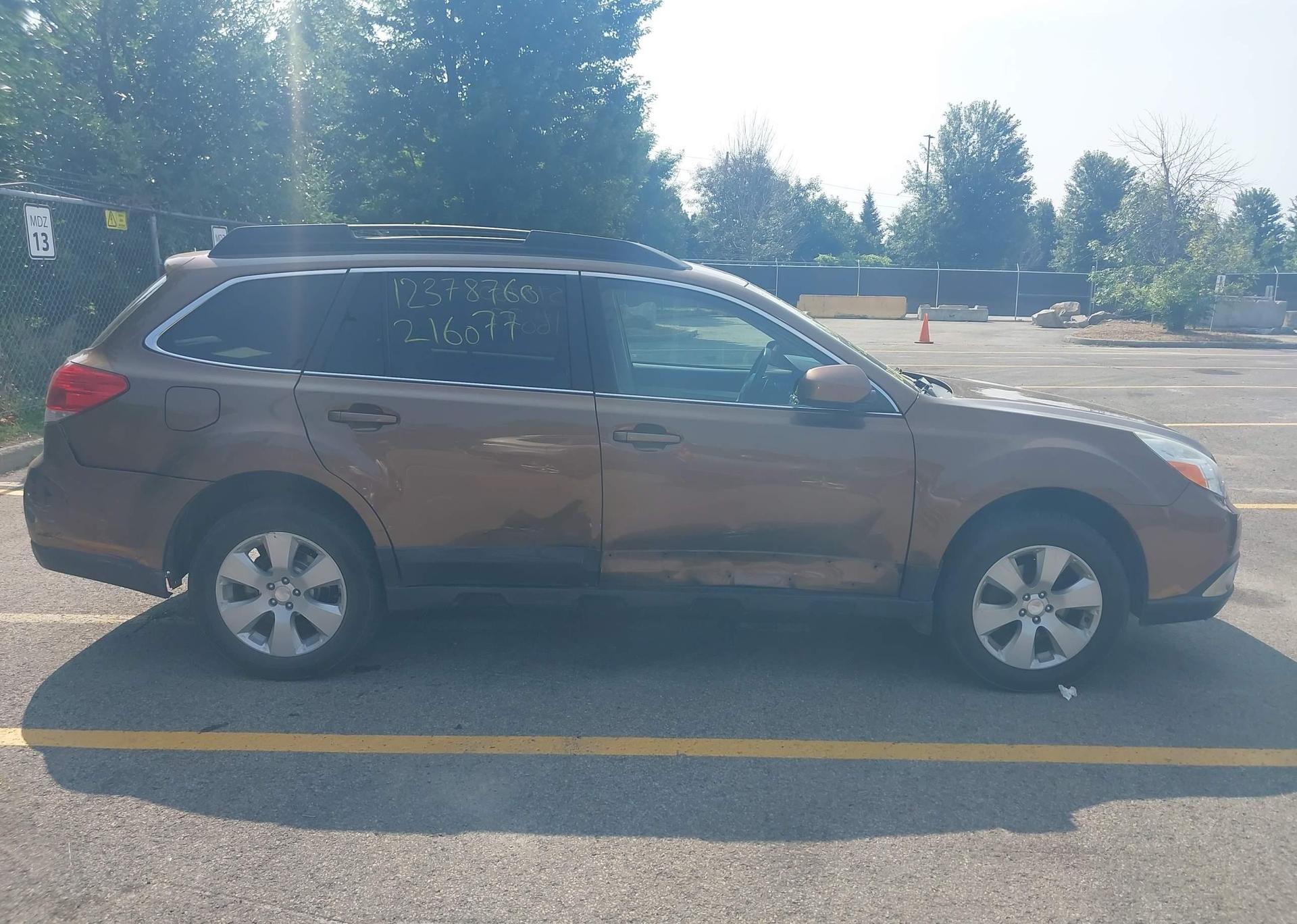 2012 SUBARU OUTBACK 2.5I PREMIUM