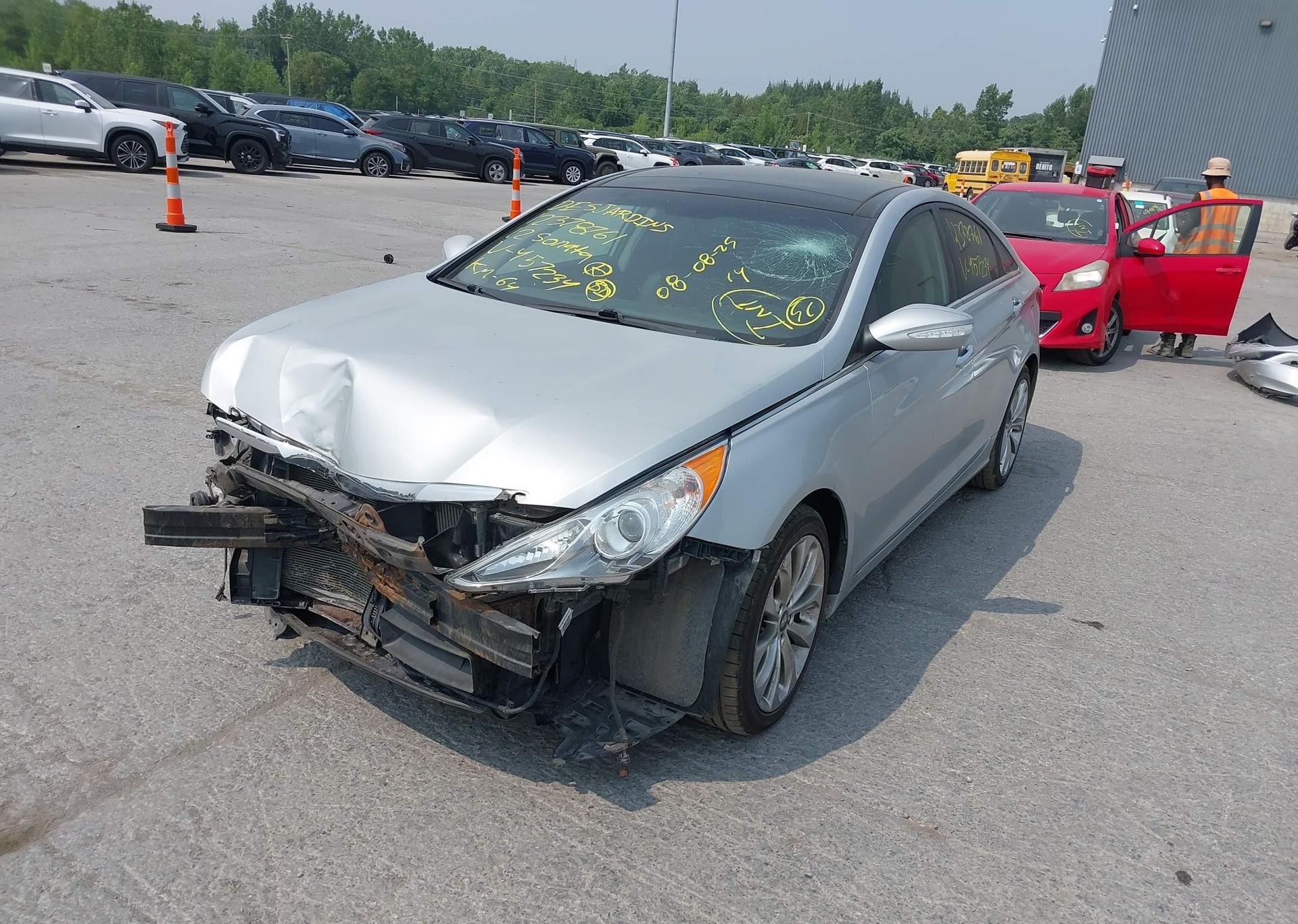 2012 HYUNDAI SONATA SE