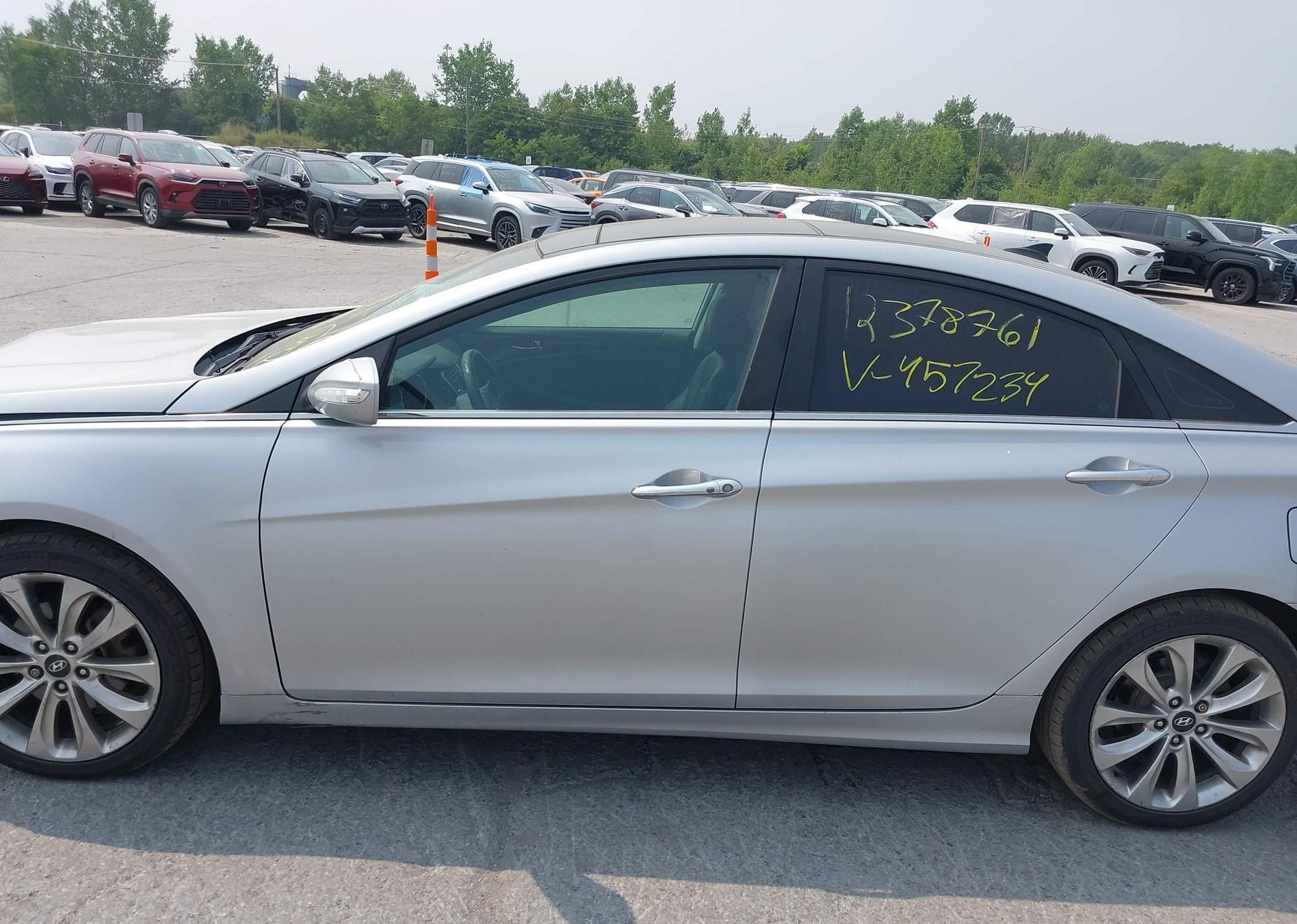 2012 HYUNDAI SONATA SE