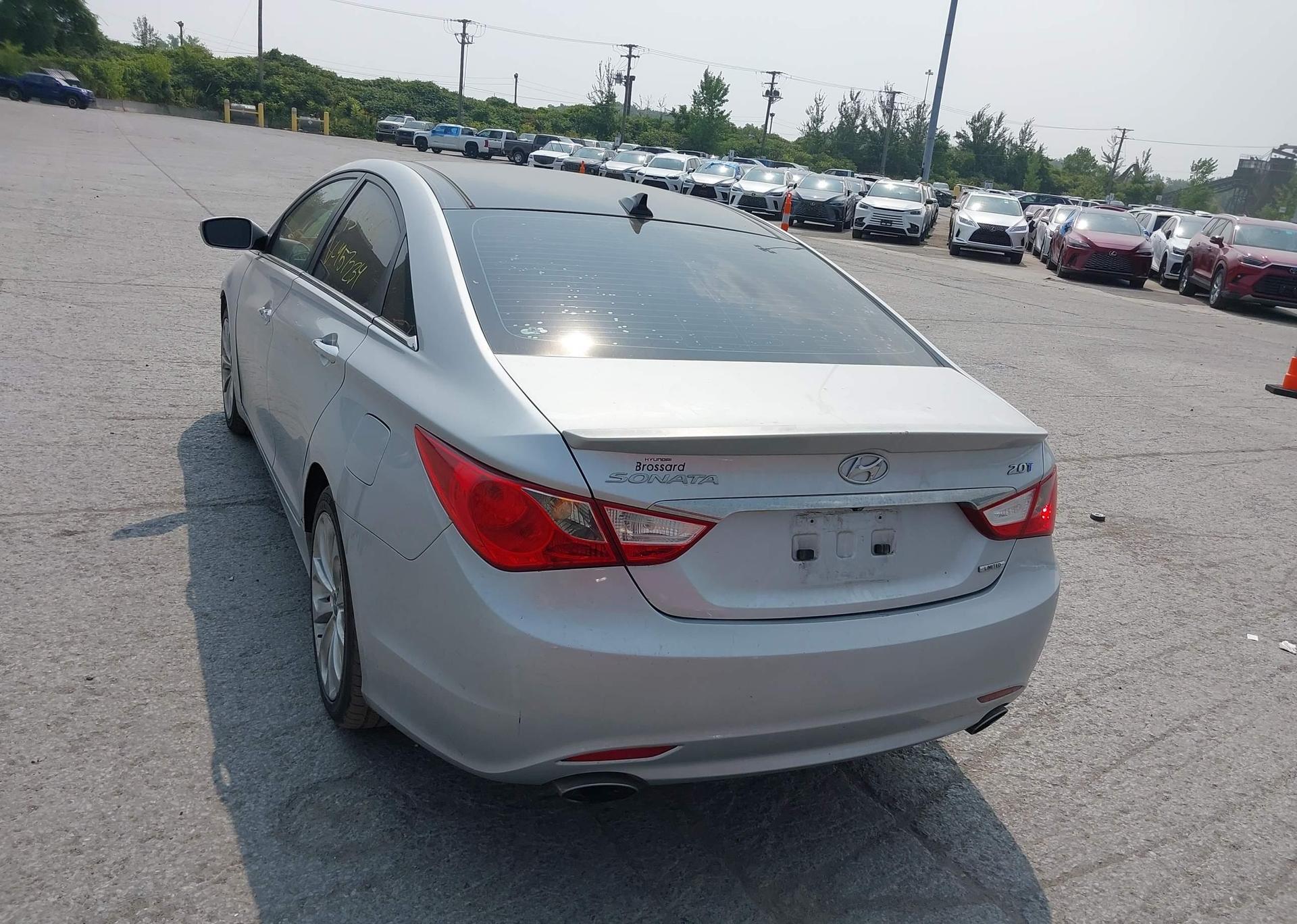 2012 HYUNDAI SONATA SE
