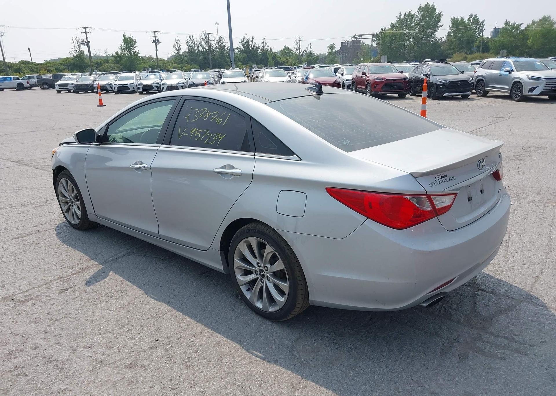 2012 HYUNDAI SONATA SE