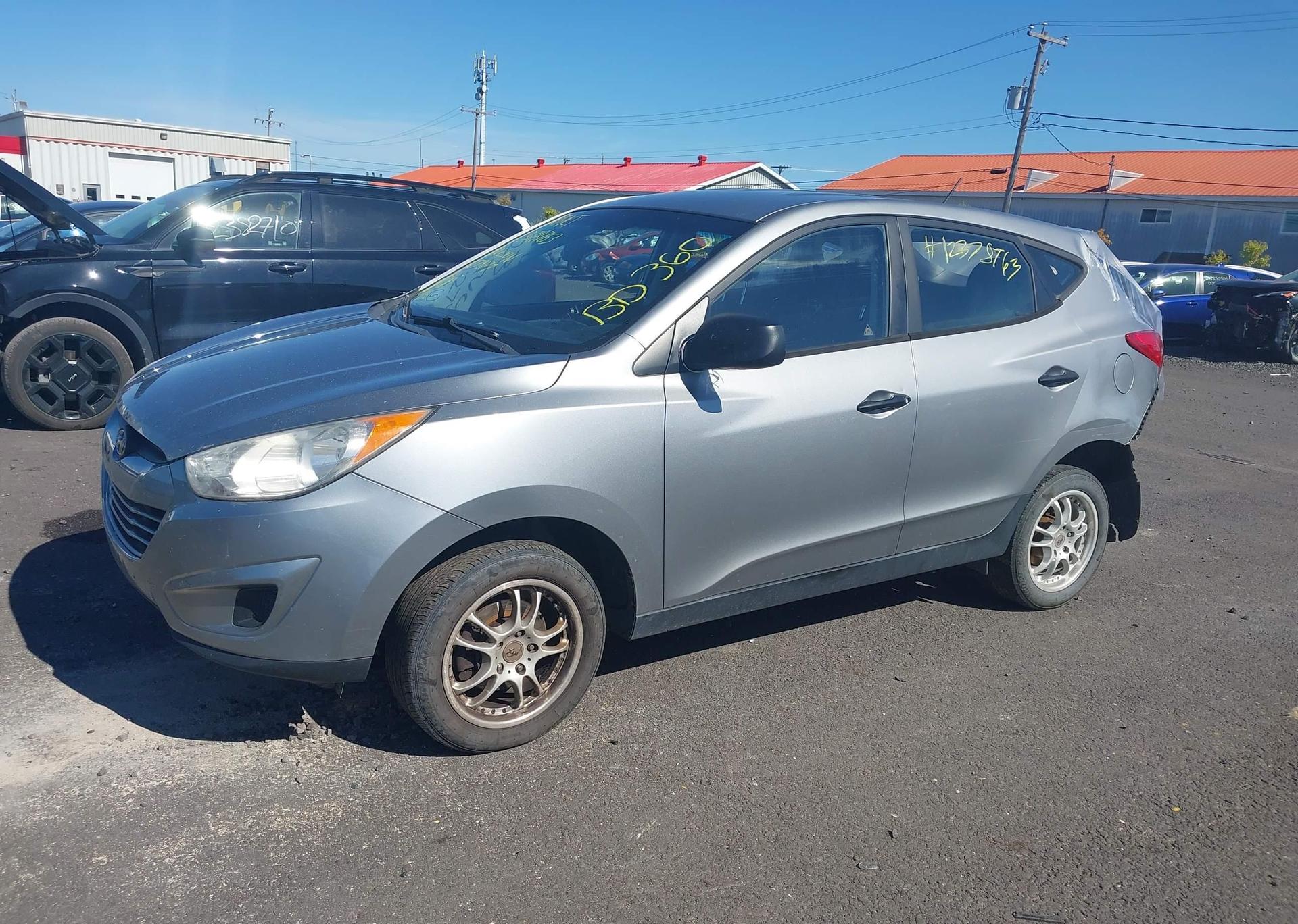 2011 HYUNDAI TUCSON GL