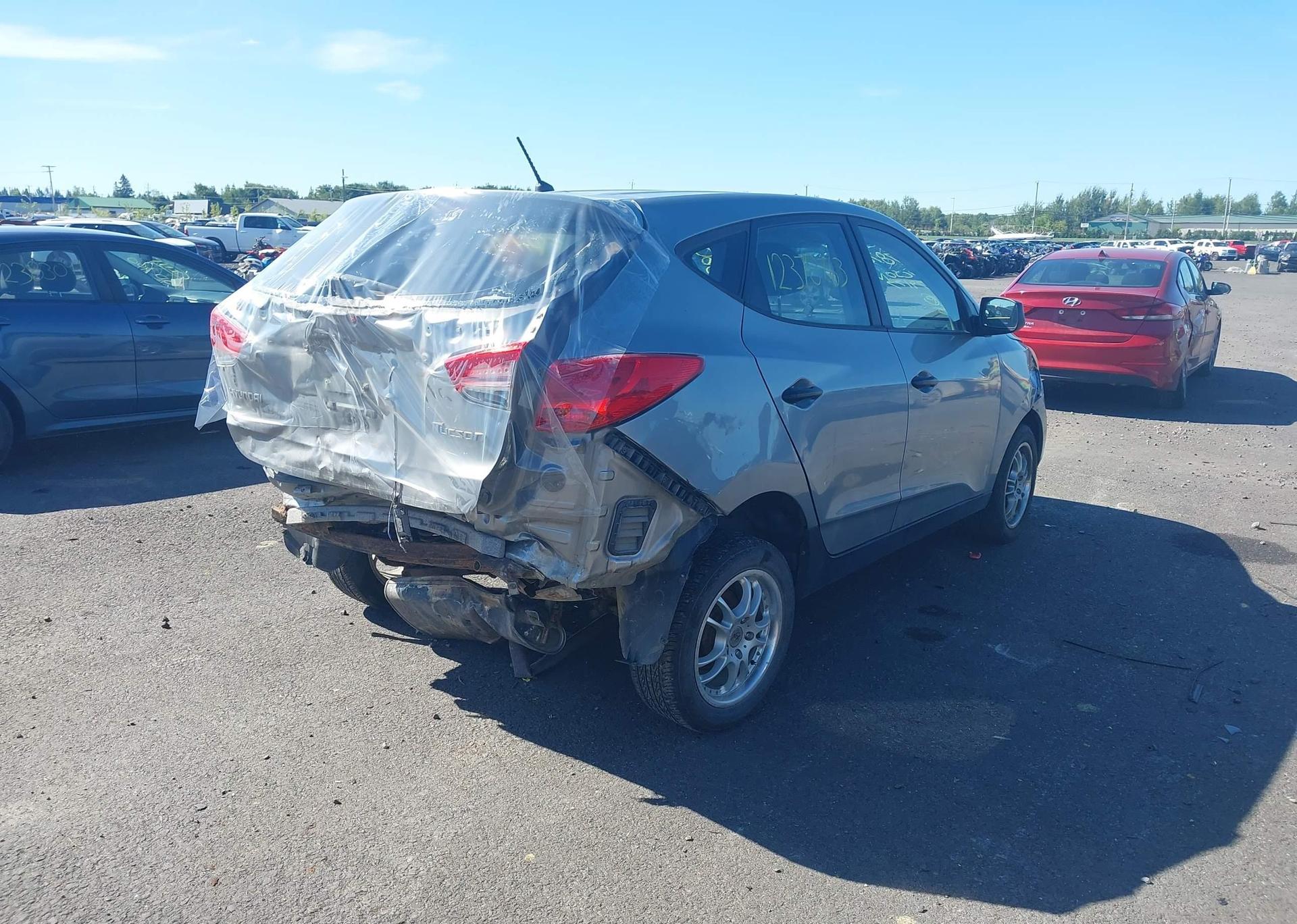 2011 HYUNDAI TUCSON GL