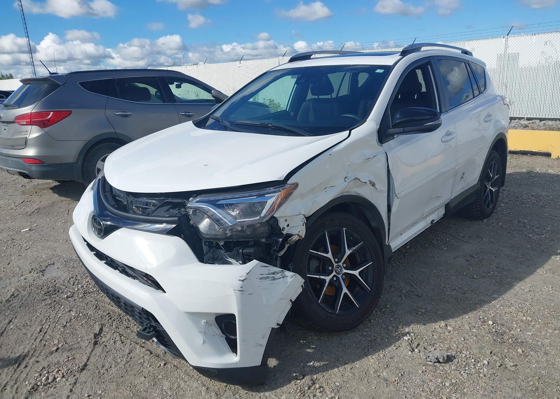 2018 TOYOTA RAV4 SE