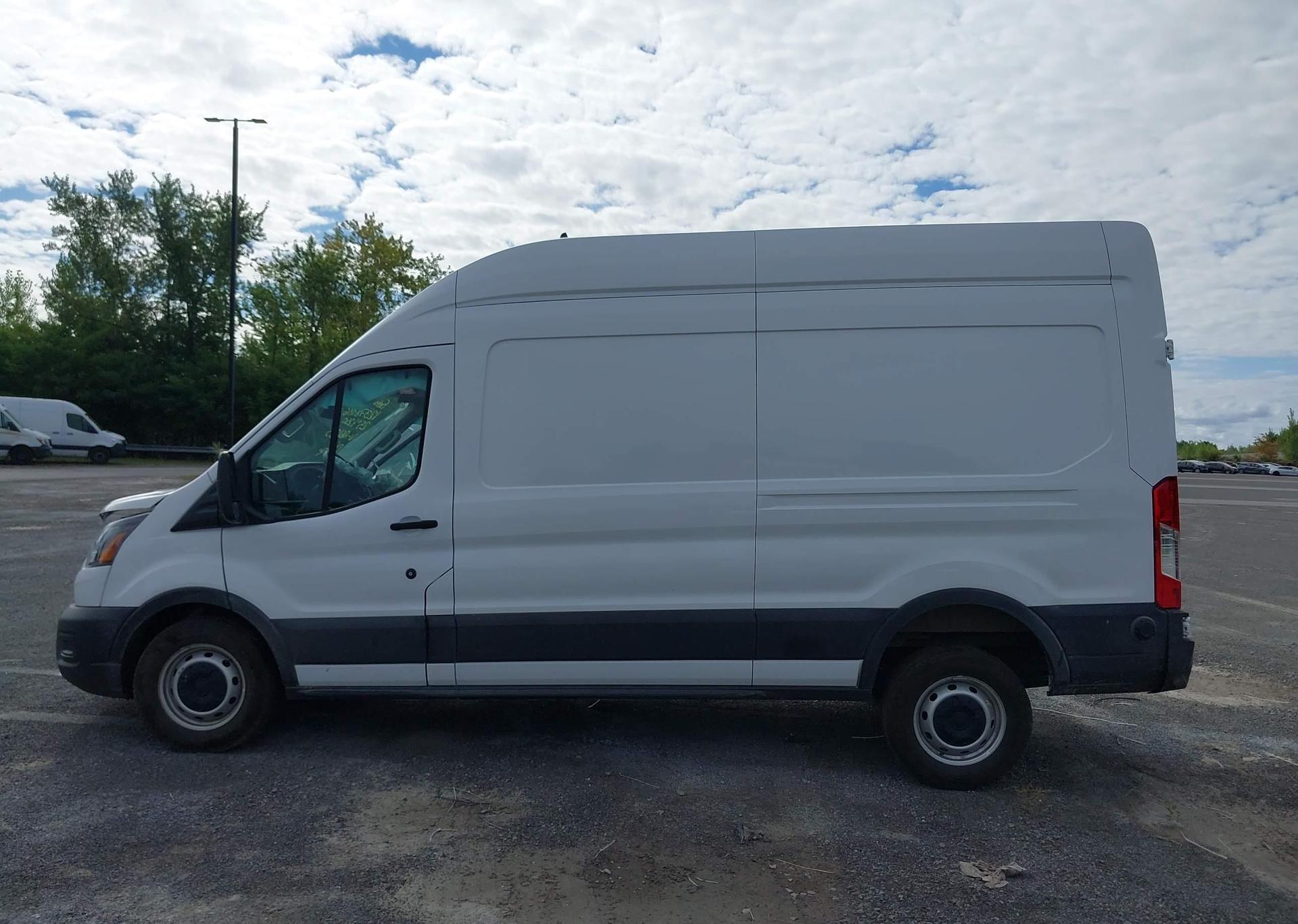 2025 FORD transit t-250