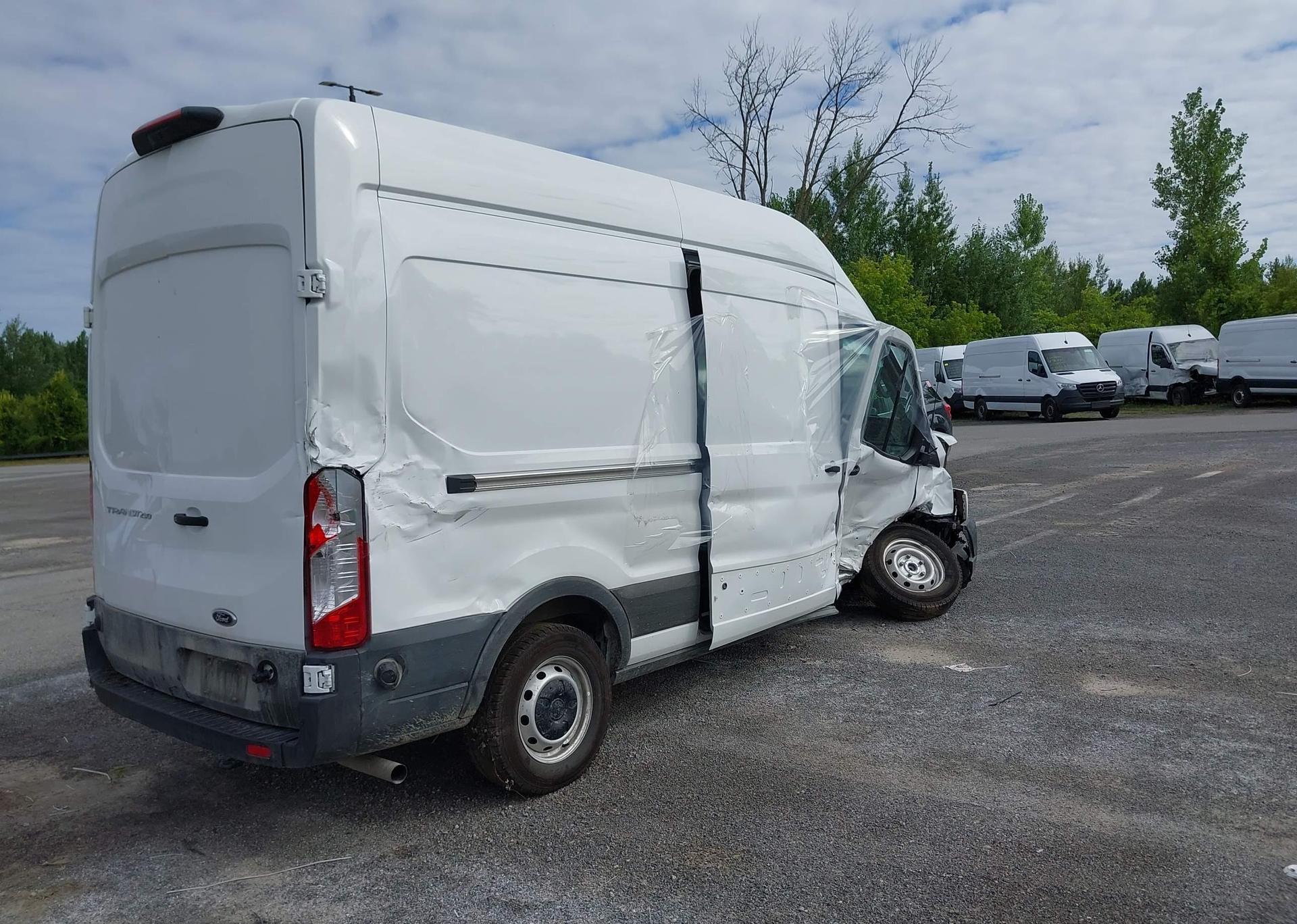 2025 FORD transit t-250