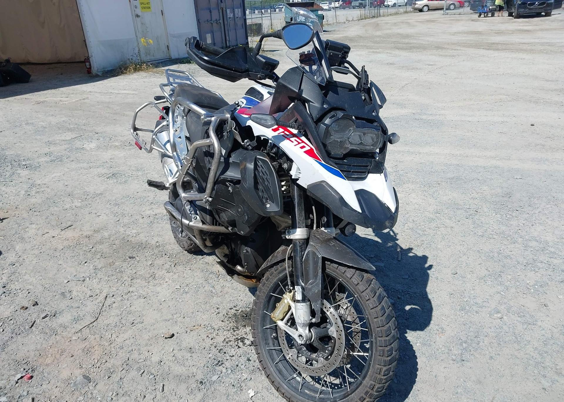 2022 BMW R 1250 GS ADVENTURE