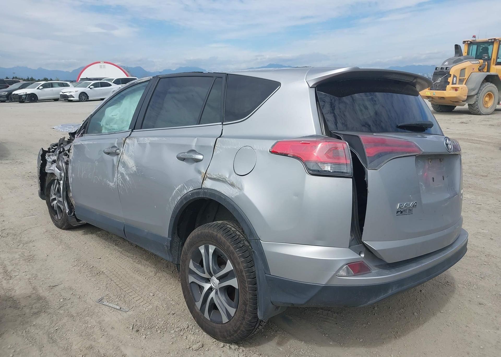 2016 TOYOTA RAV4 LE
