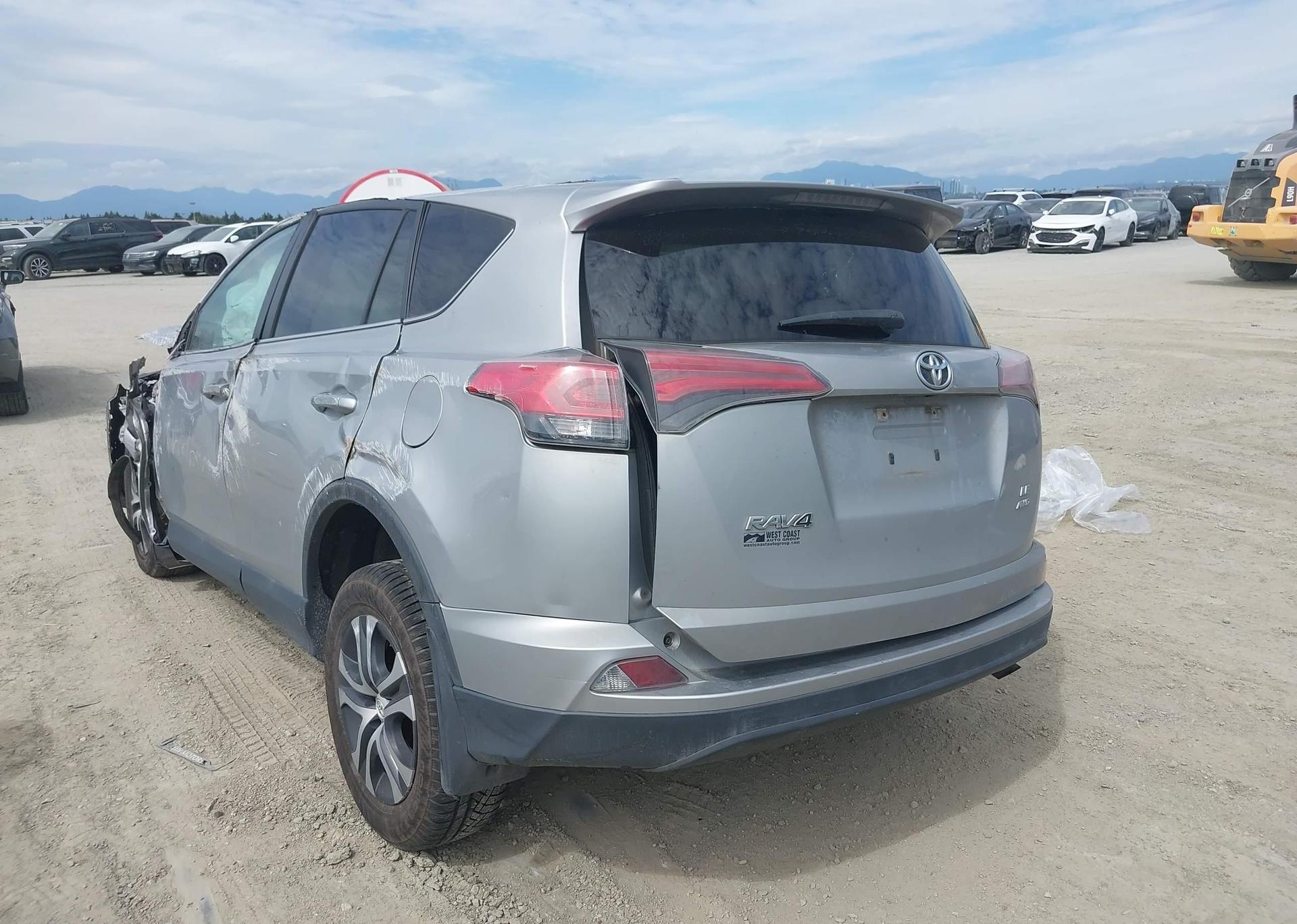 2016 TOYOTA RAV4 LE