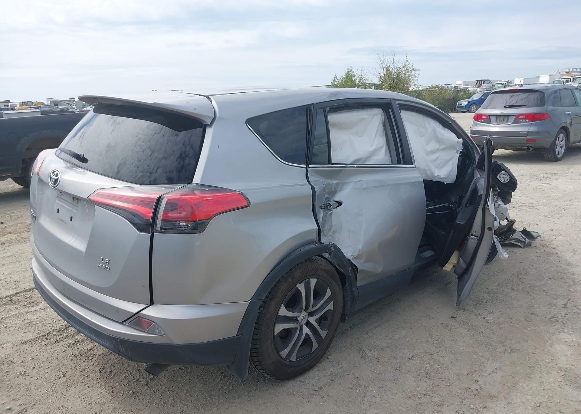 2016 TOYOTA RAV4 LE