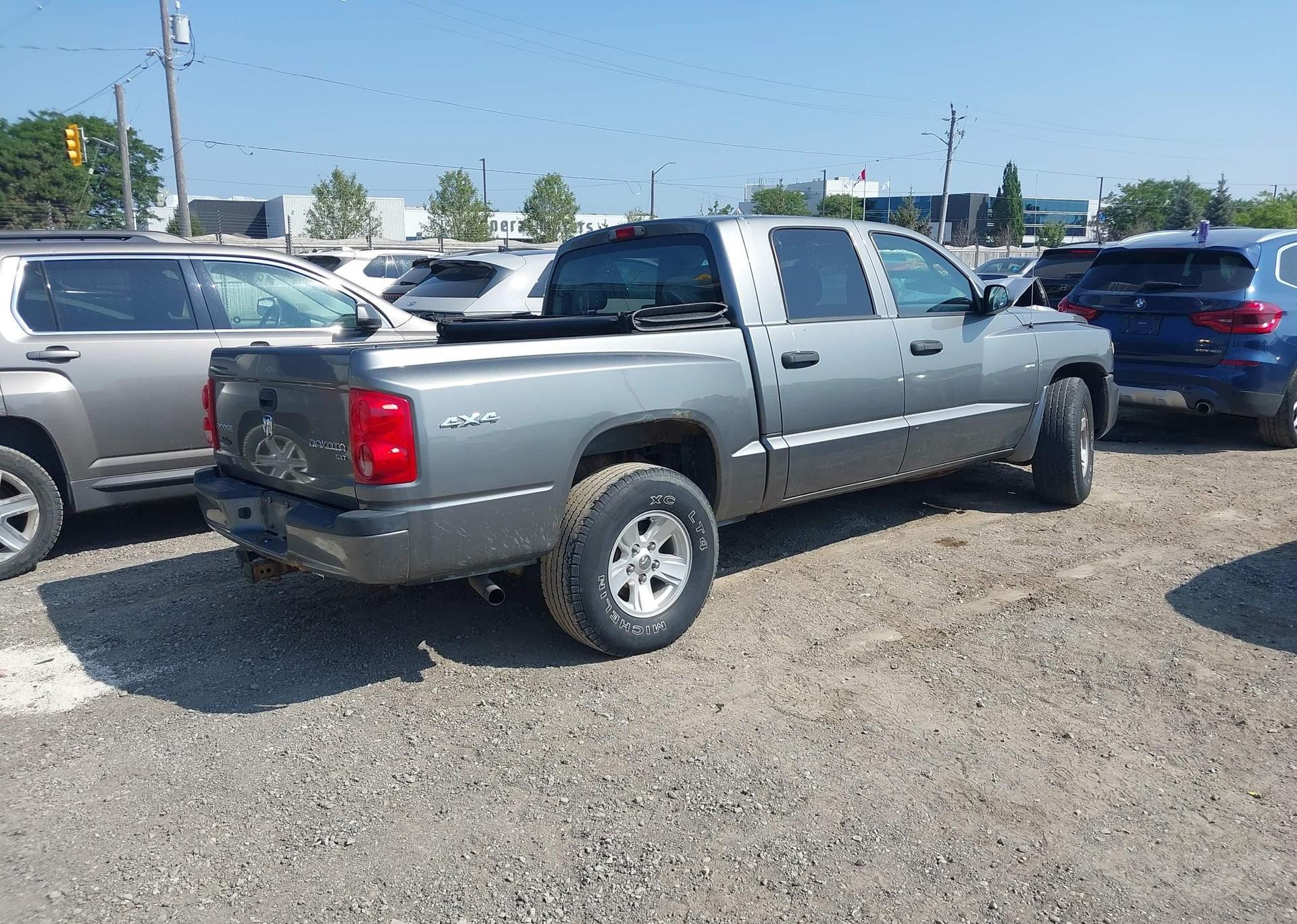 2011 RAM DAKOTA SXT