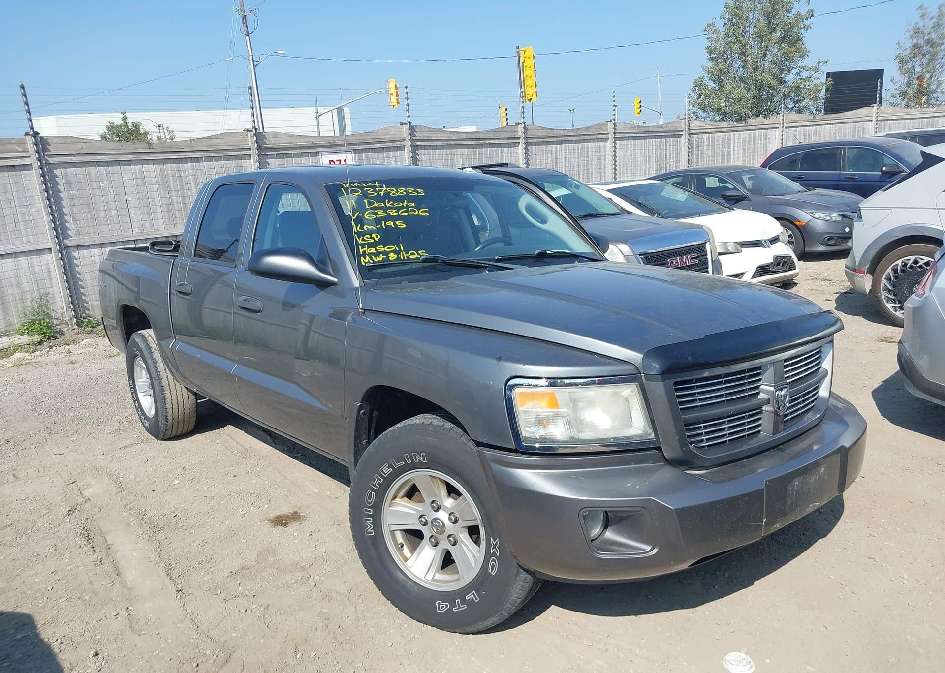 2011 RAM DAKOTA SXT