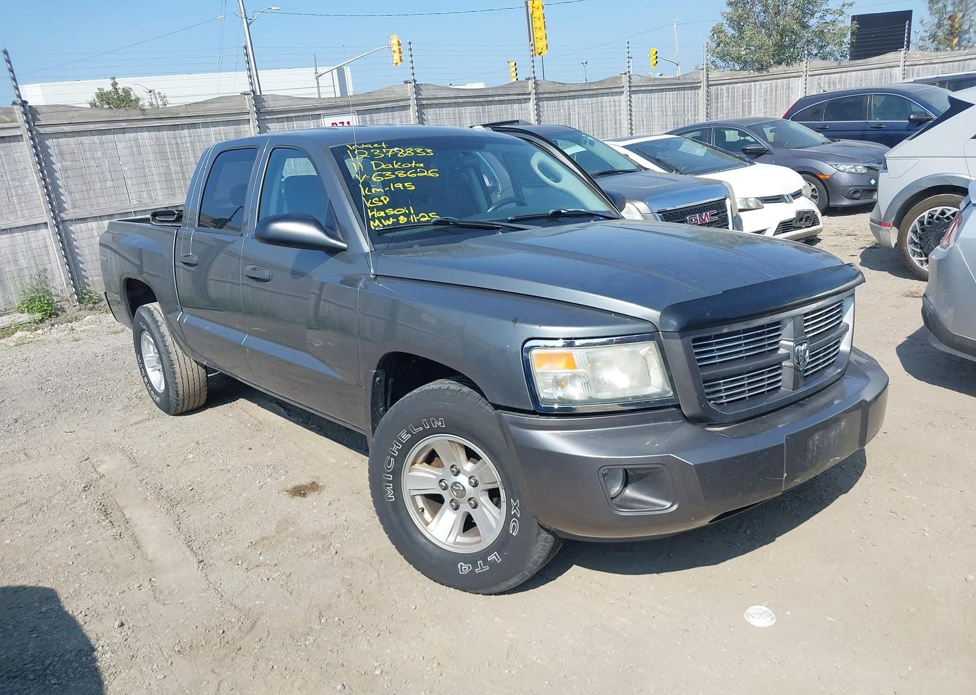 2011 RAM DAKOTA SXT