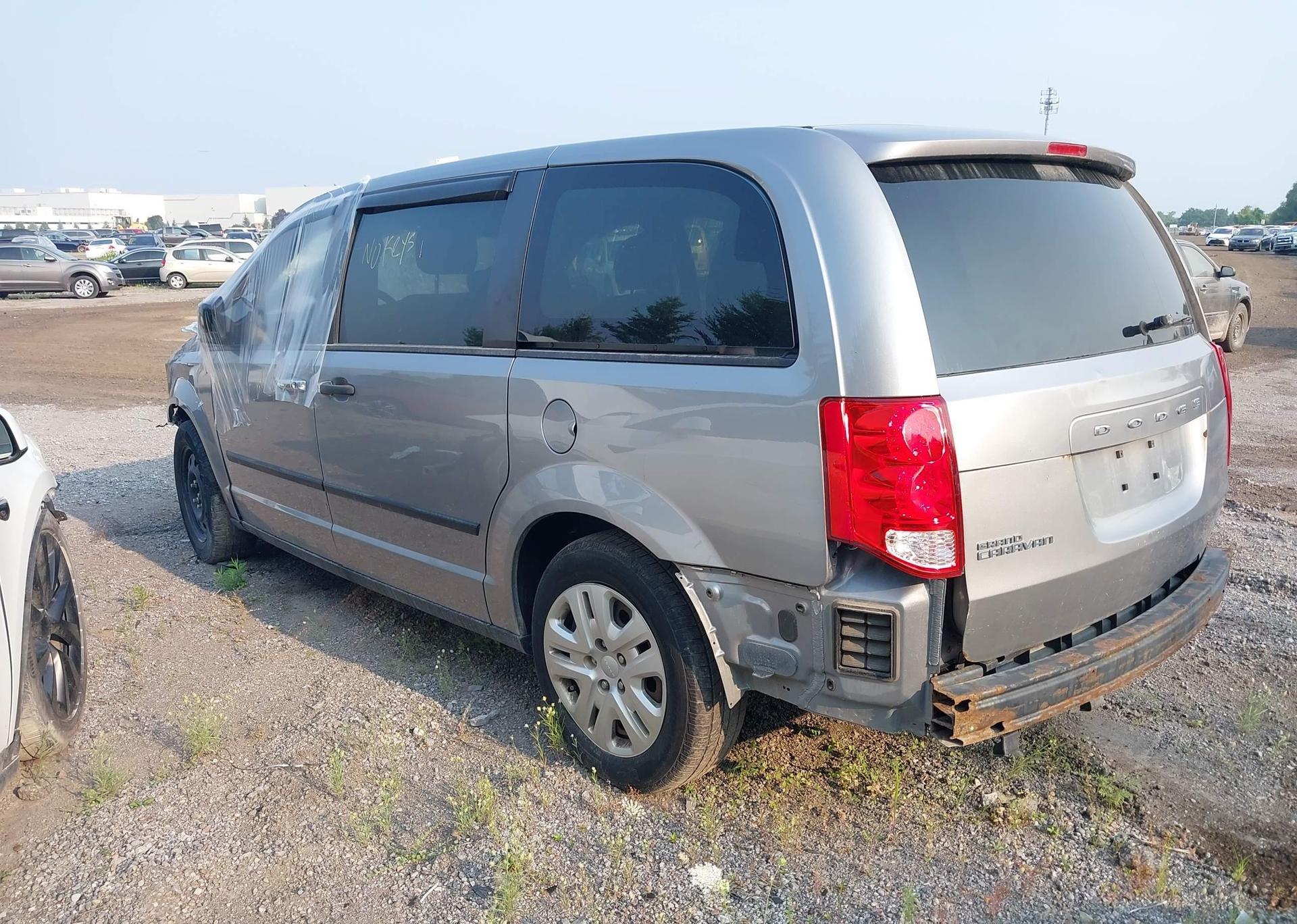 2016 DODGE GRAND CARAVAN SE
