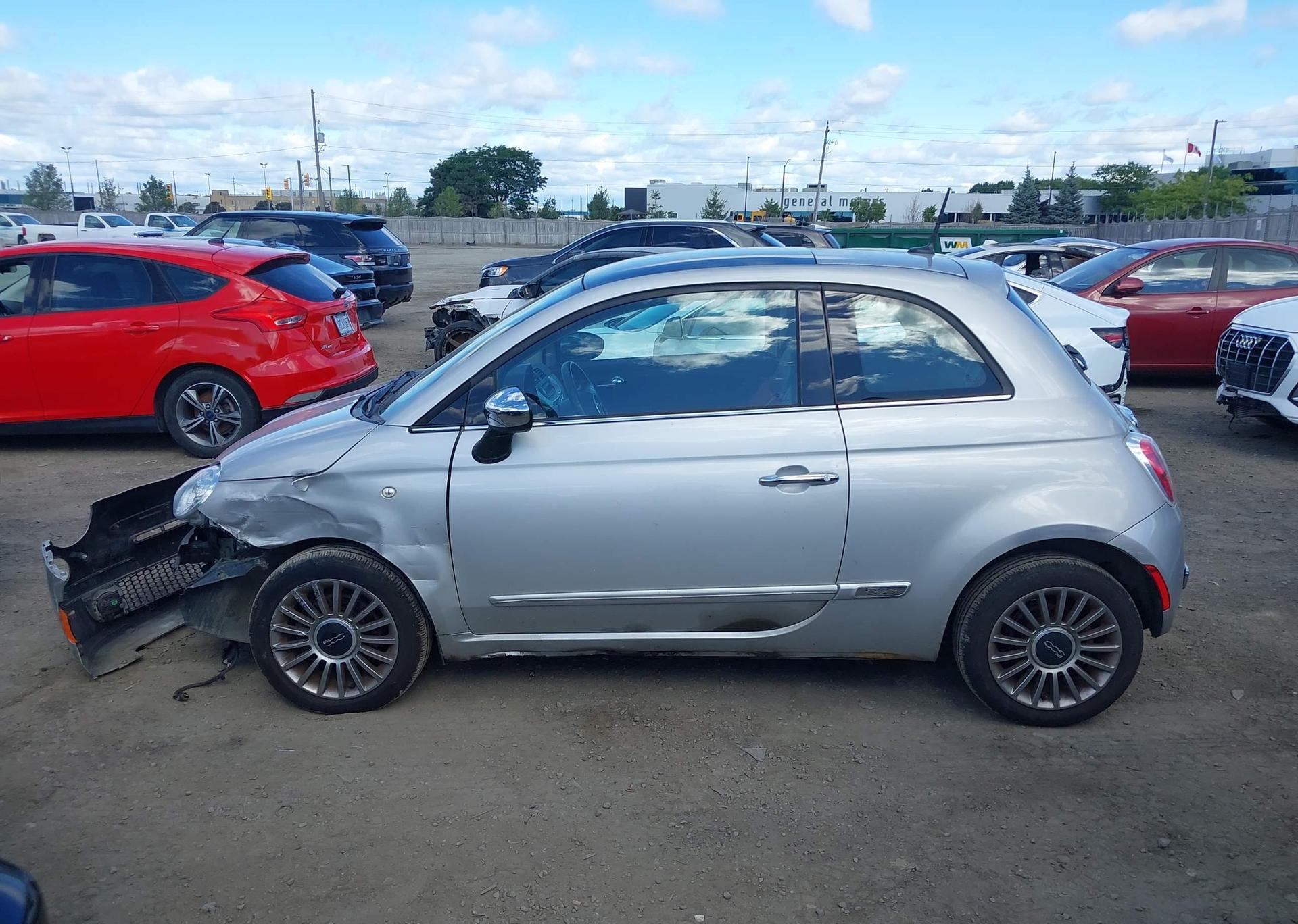 2013 FIAT 500 LOUNGE